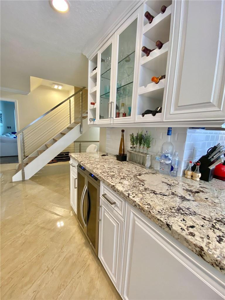 HOLLYWOOD CENTRAL BEACH - Residential Lease