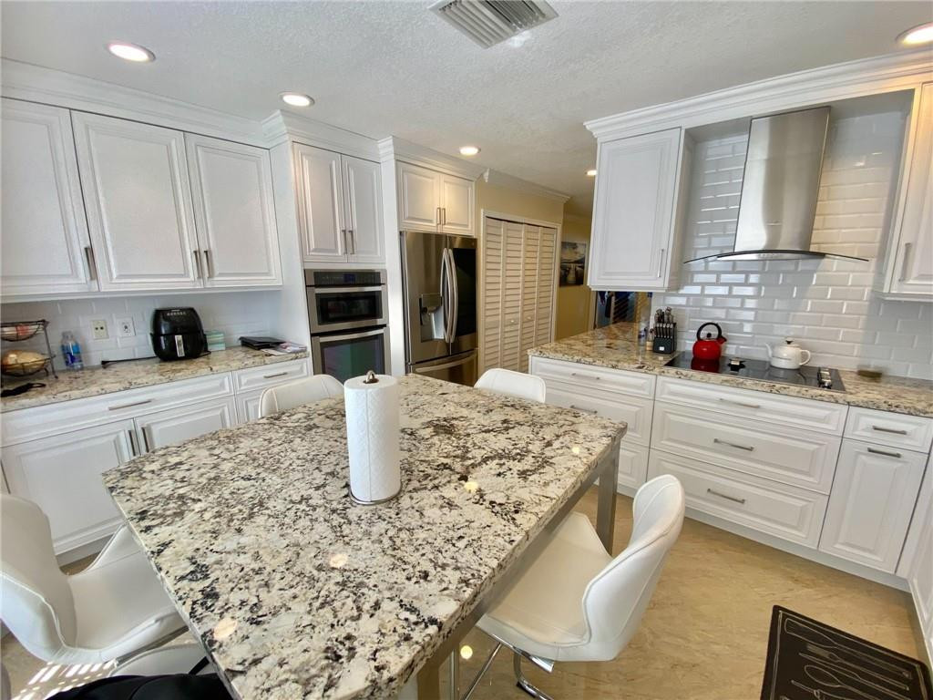 HOLLYWOOD CENTRAL BEACH - Residential Lease