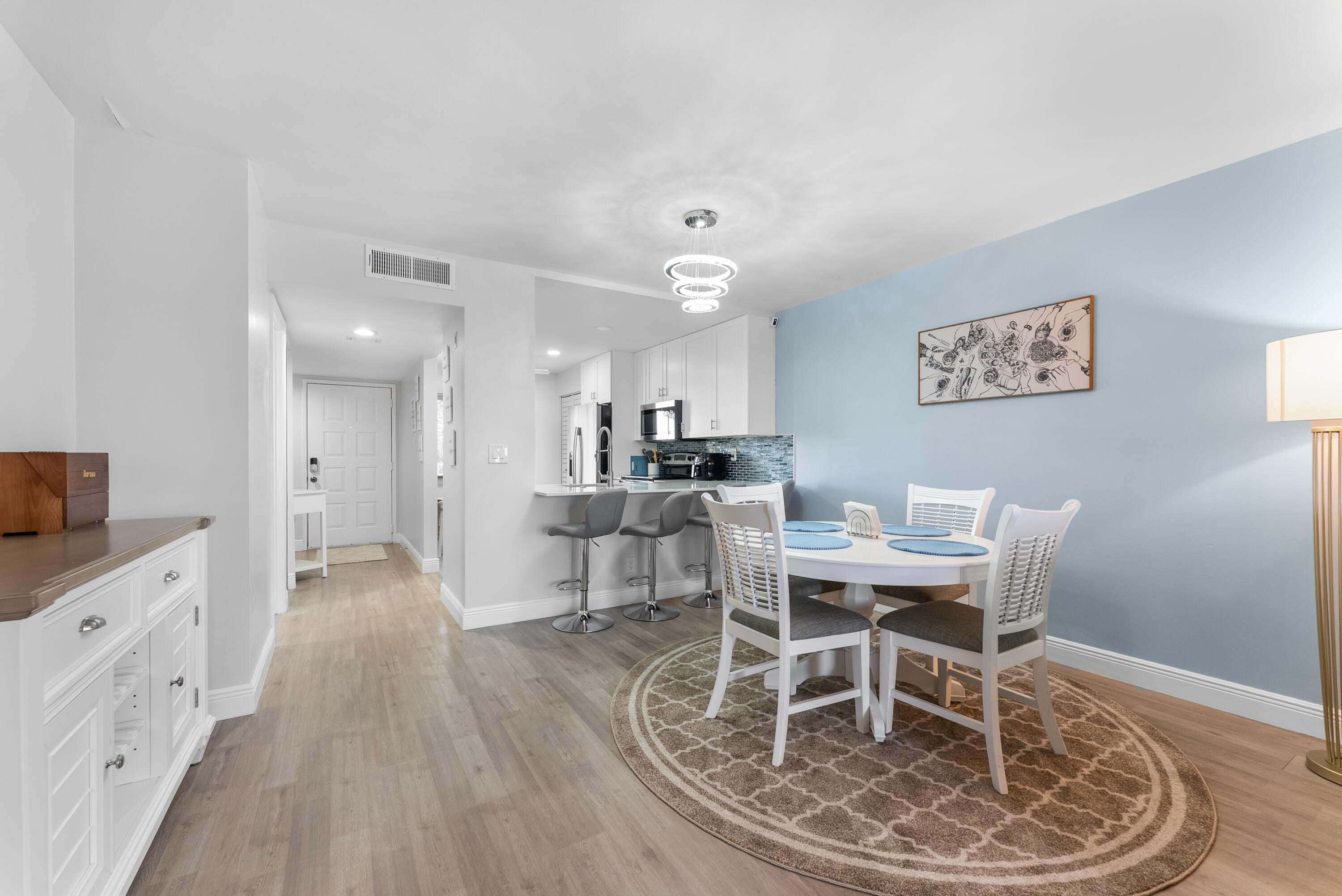 HUNTINGTON LAKES SEC FIVE CONDOS - Residential Lease