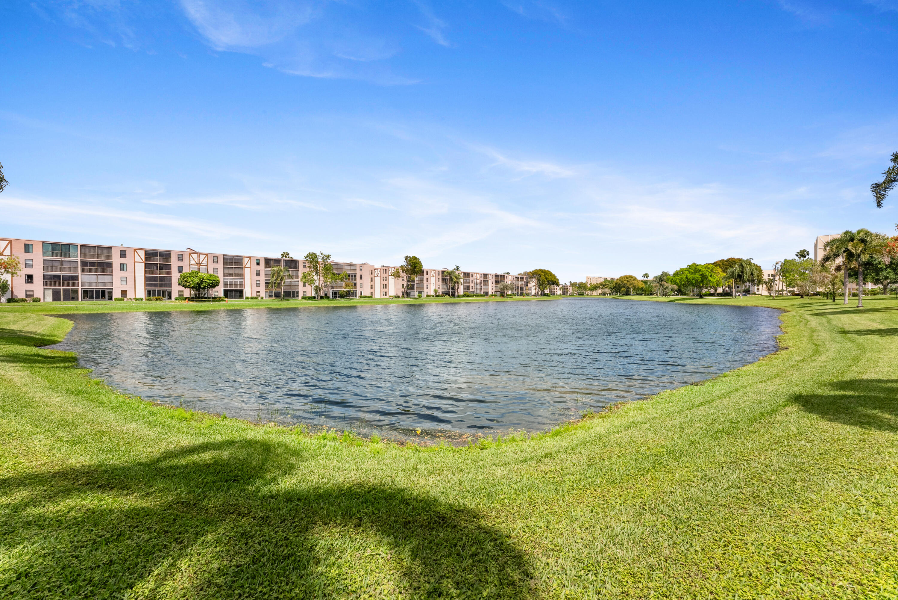 HUNTINGTON LAKES SEC FIVE CONDOS - Residential Lease
