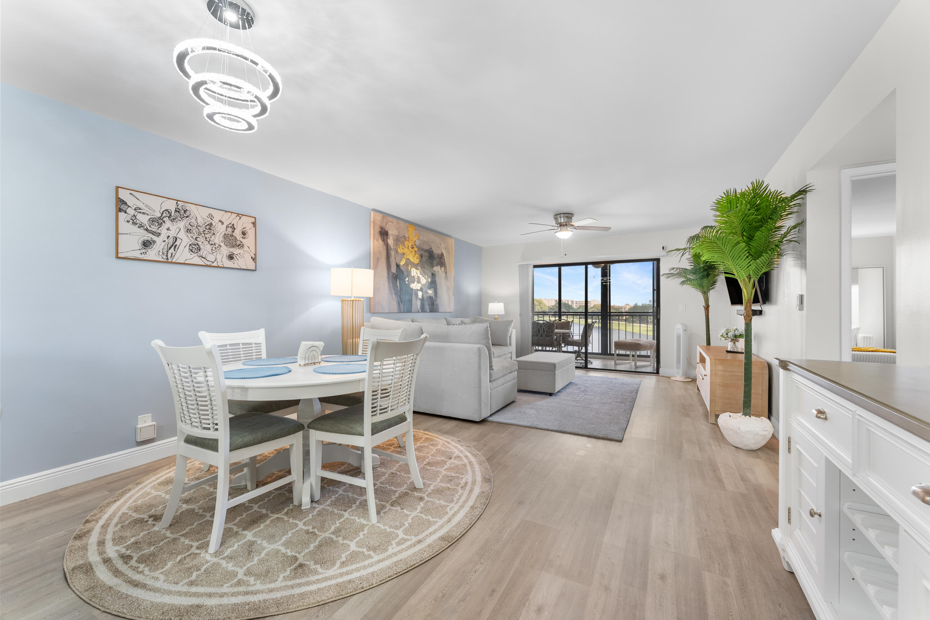 HUNTINGTON LAKES SEC FIVE CONDOS - Residential Lease