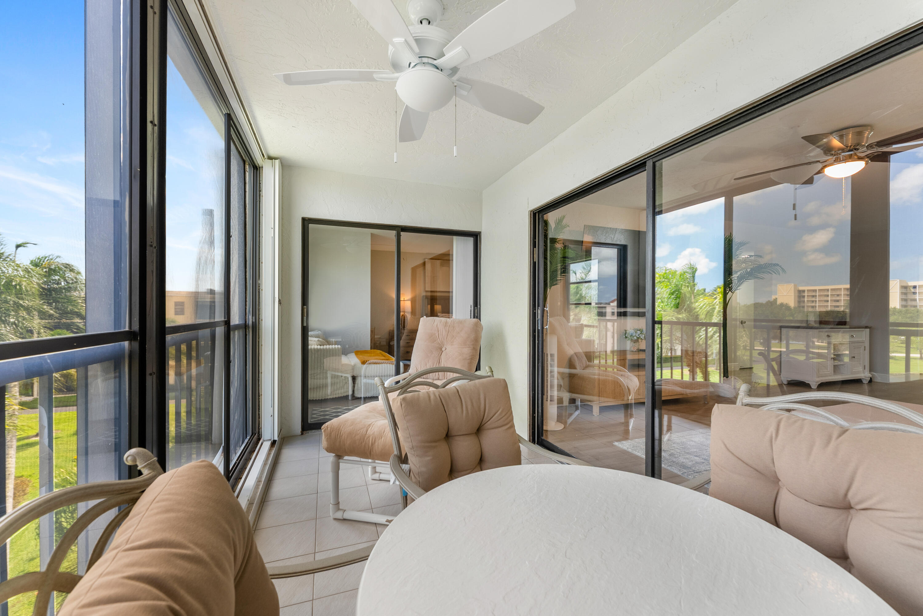 HUNTINGTON LAKES SEC FIVE CONDOS - Residential Lease