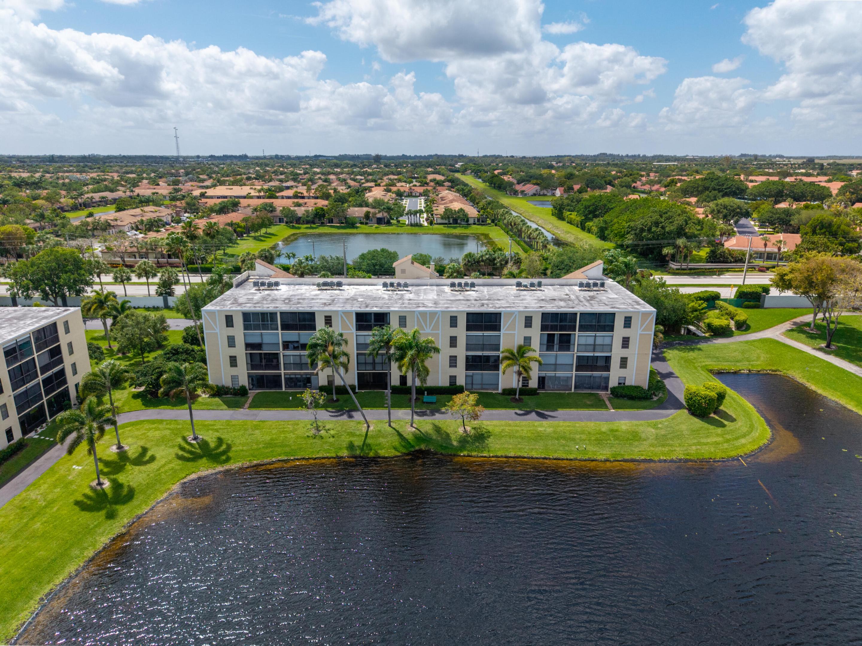 HUNTINGTON LAKES SEC FIVE CONDOS - Residential Lease