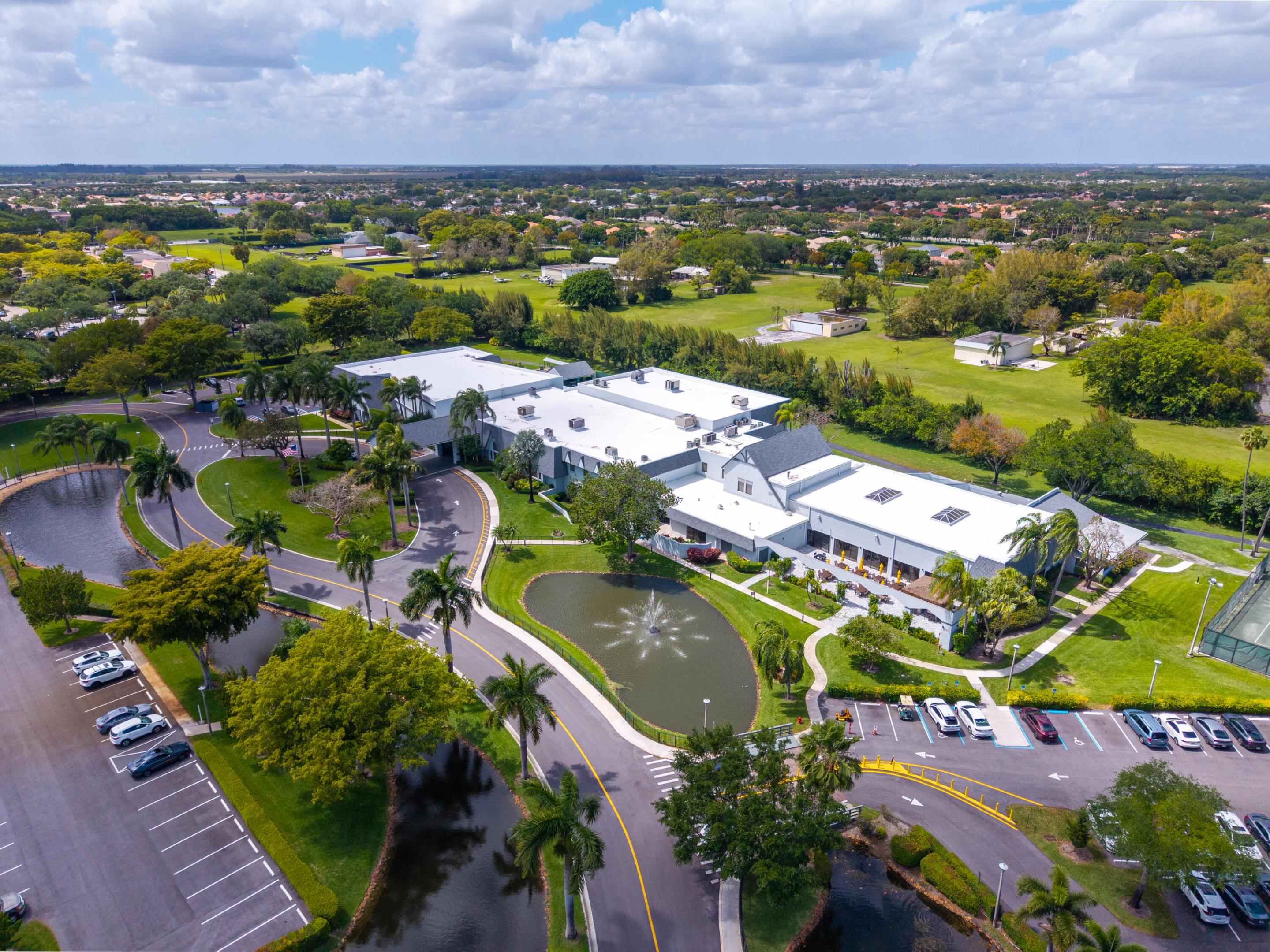 HUNTINGTON LAKES SEC FIVE CONDOS - Residential Lease