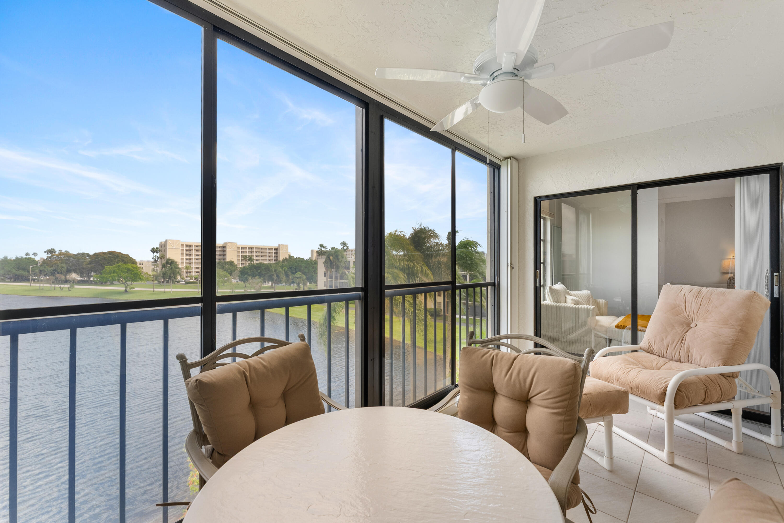 HUNTINGTON LAKES SEC FIVE CONDOS - Residential Lease