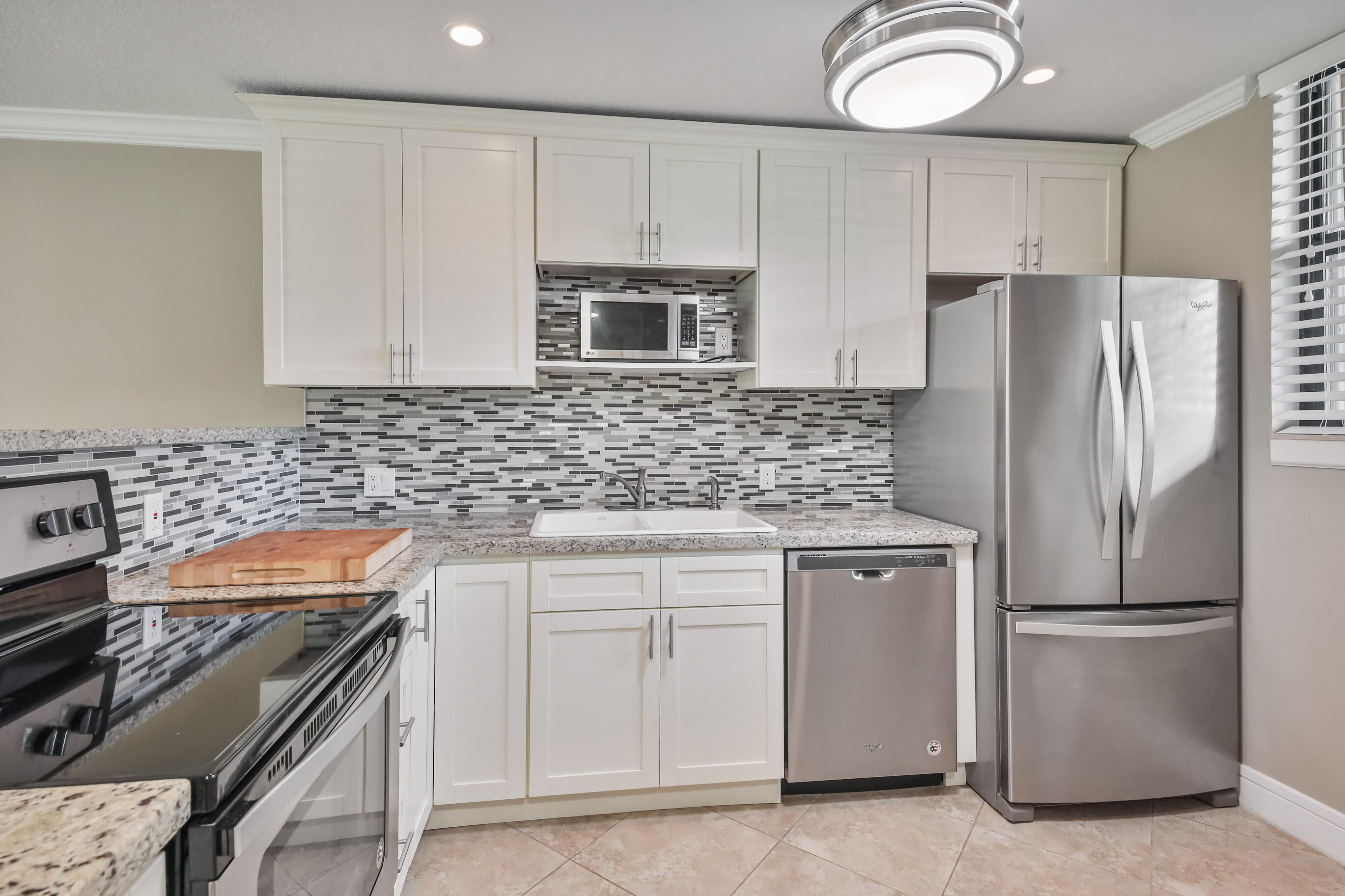 FOUNTAINS OF PALM BEACH CONDO 2 - Residential