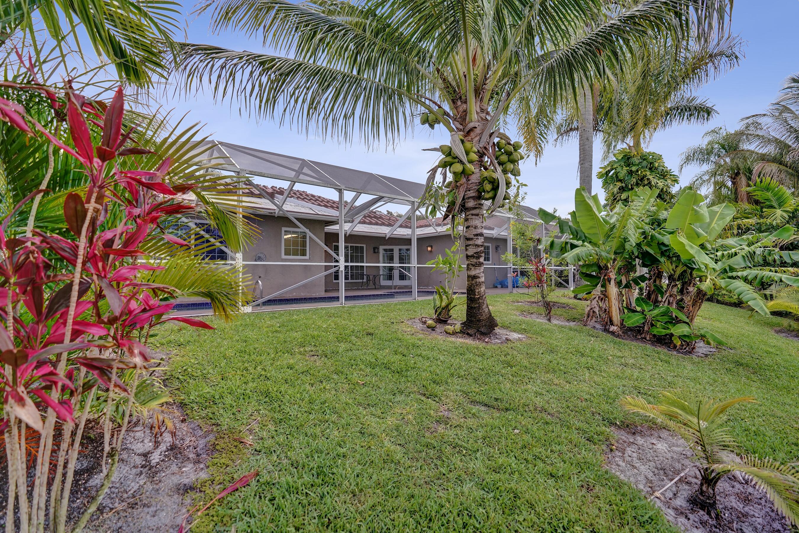 BOYNTON WATERS - Residential
