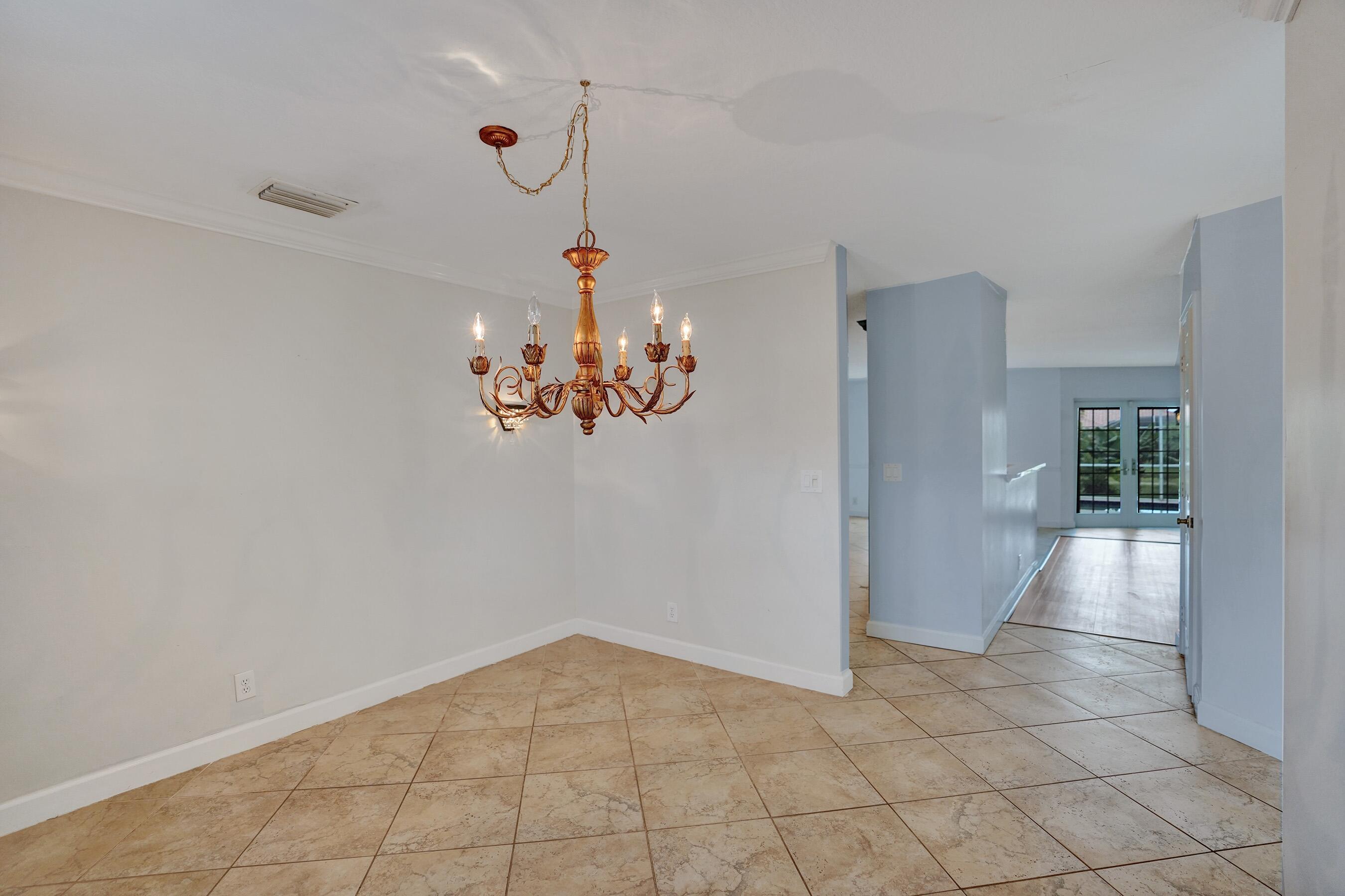 BOYNTON WATERS - Residential