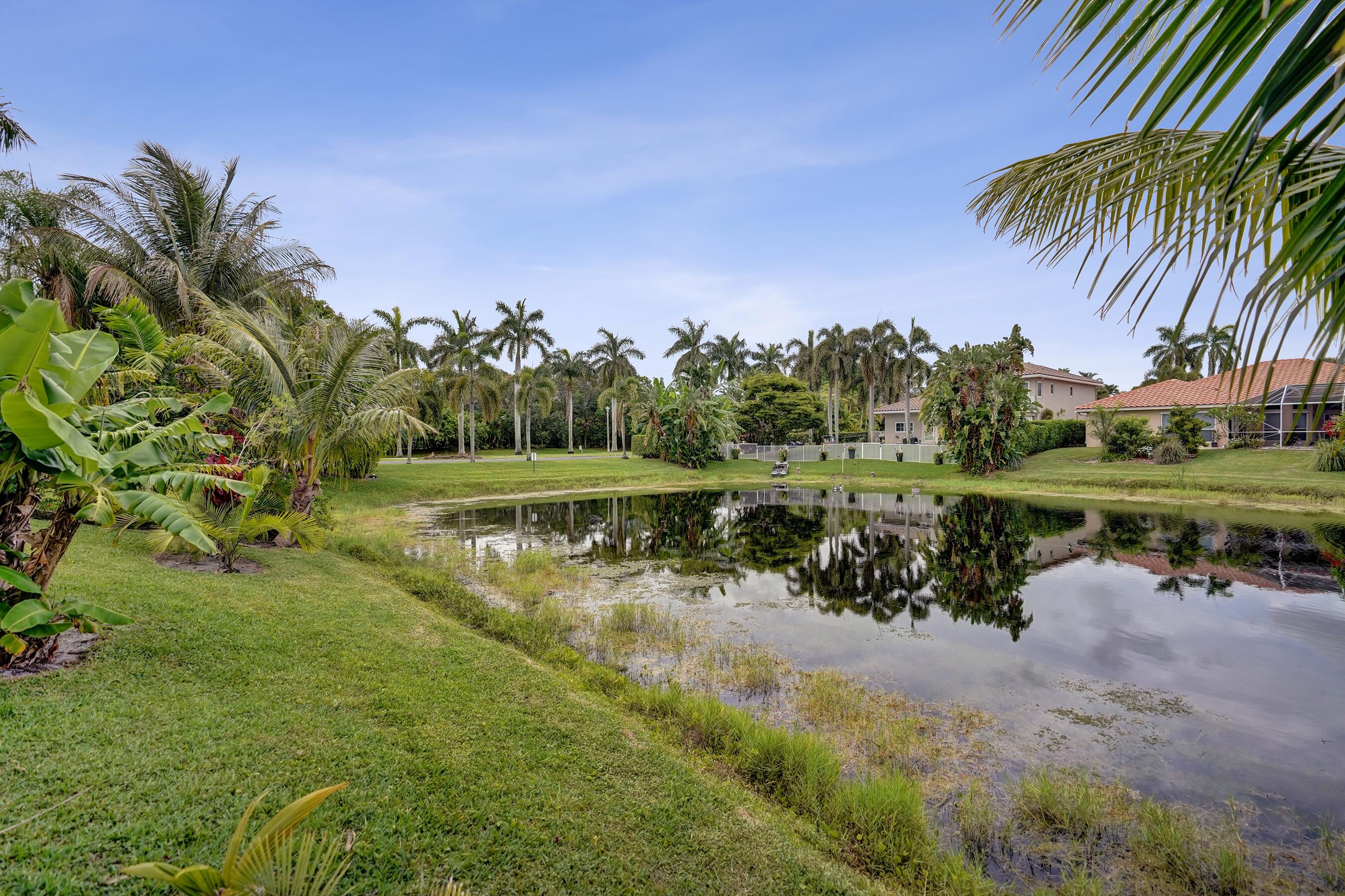 BOYNTON WATERS - Residential