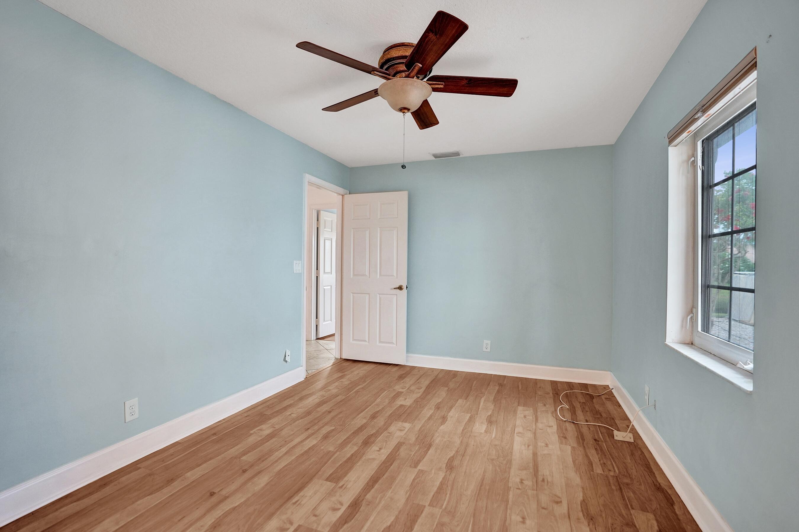 BOYNTON WATERS - Residential