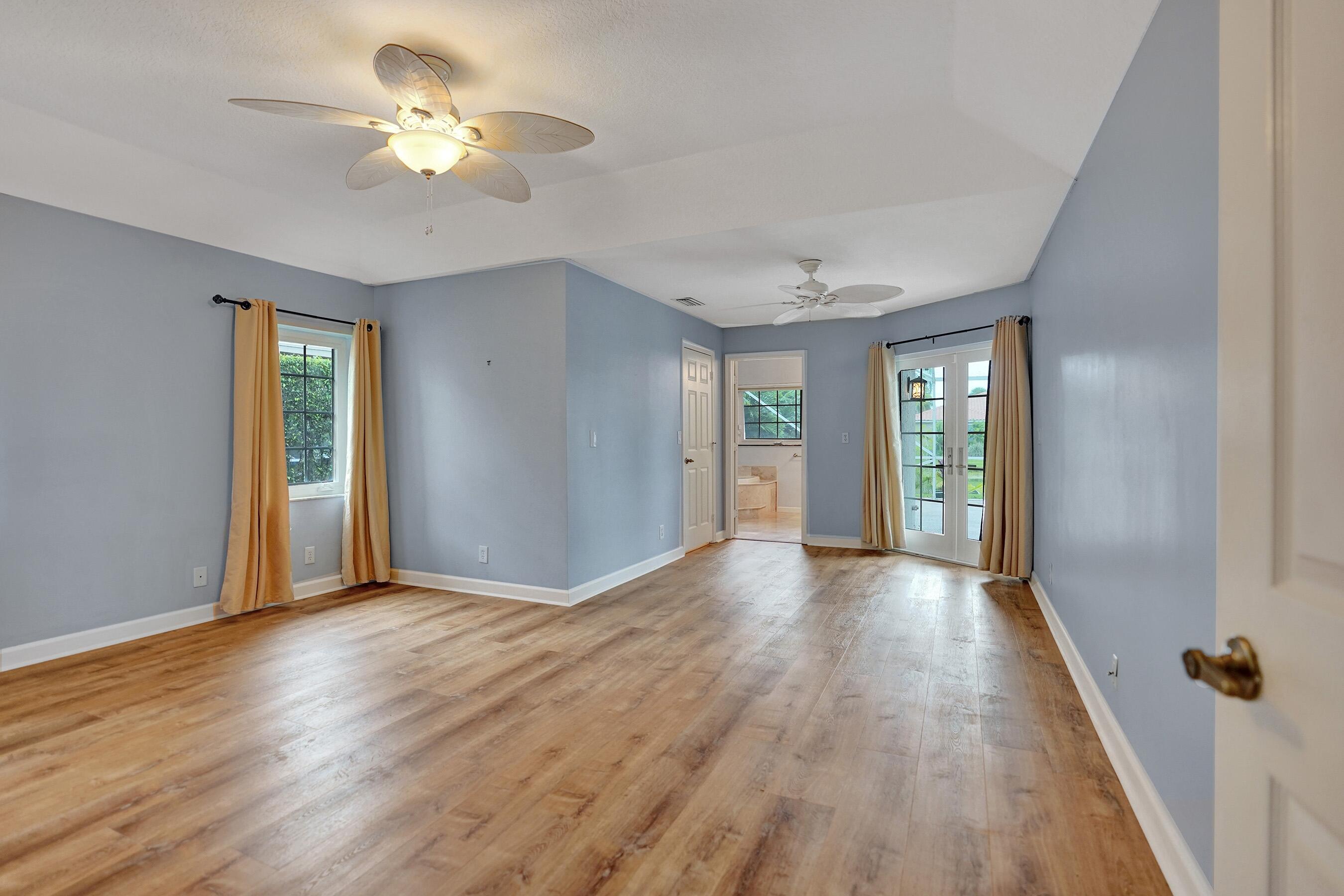 BOYNTON WATERS - Residential