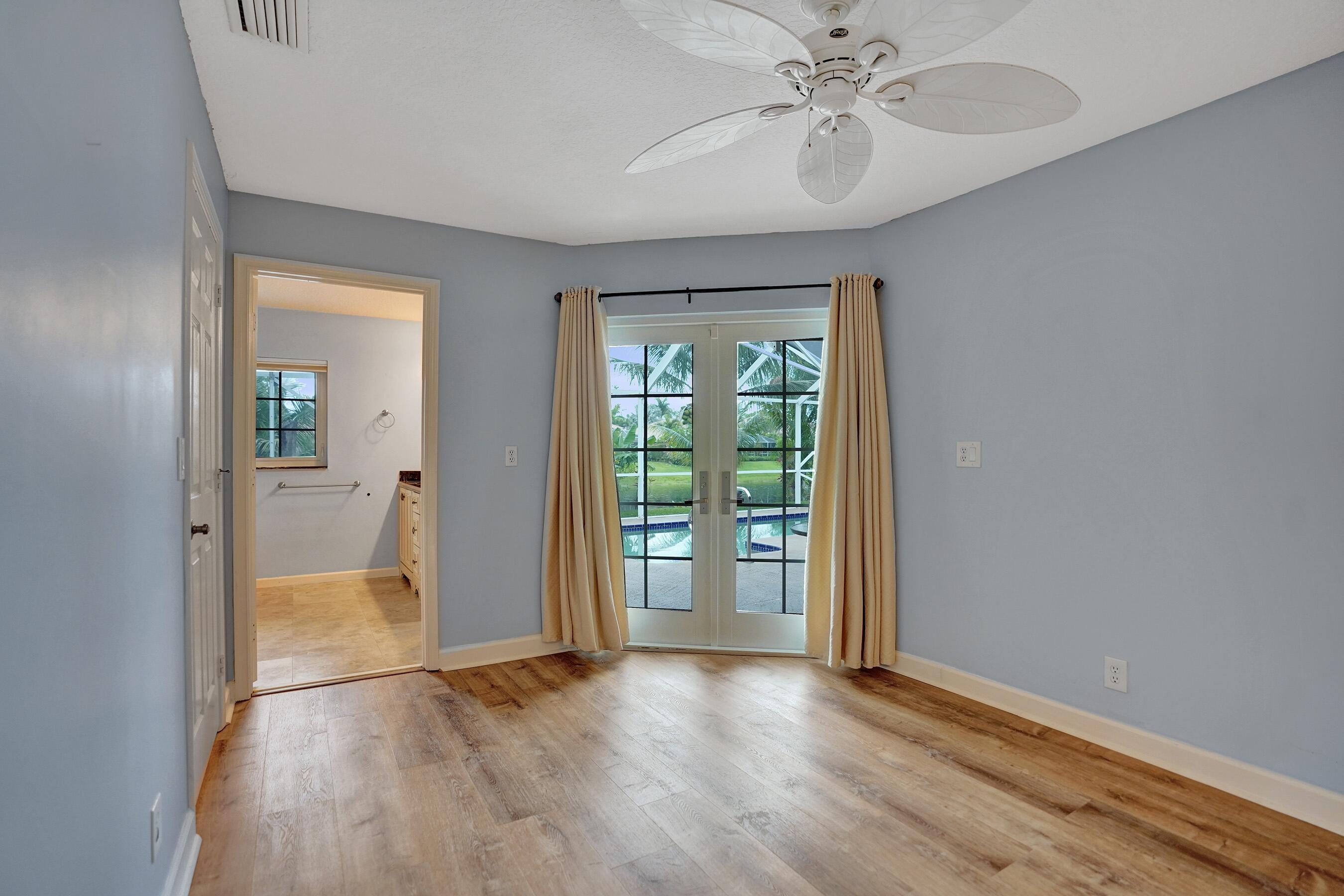 BOYNTON WATERS - Residential