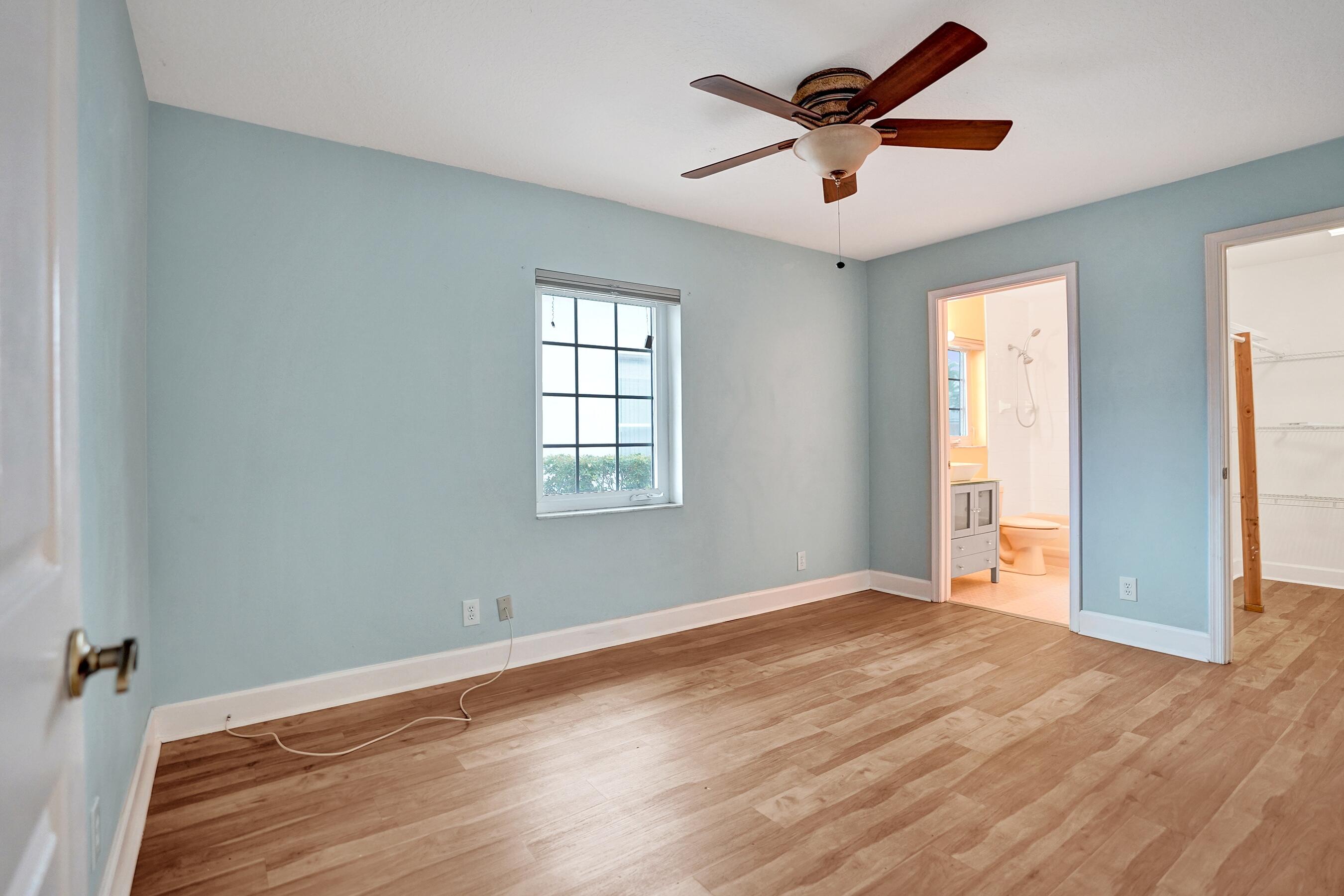 BOYNTON WATERS - Residential
