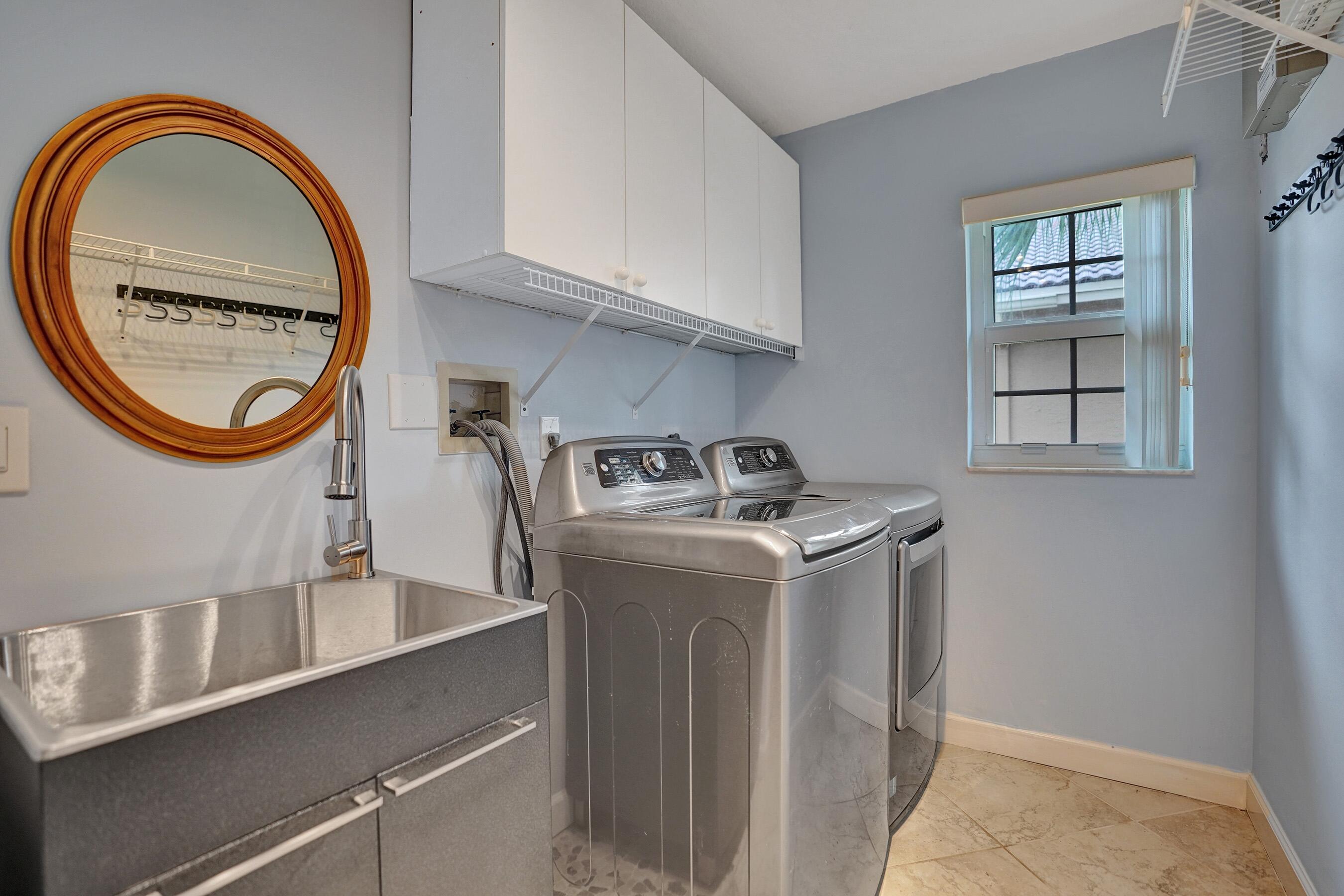 BOYNTON WATERS - Residential