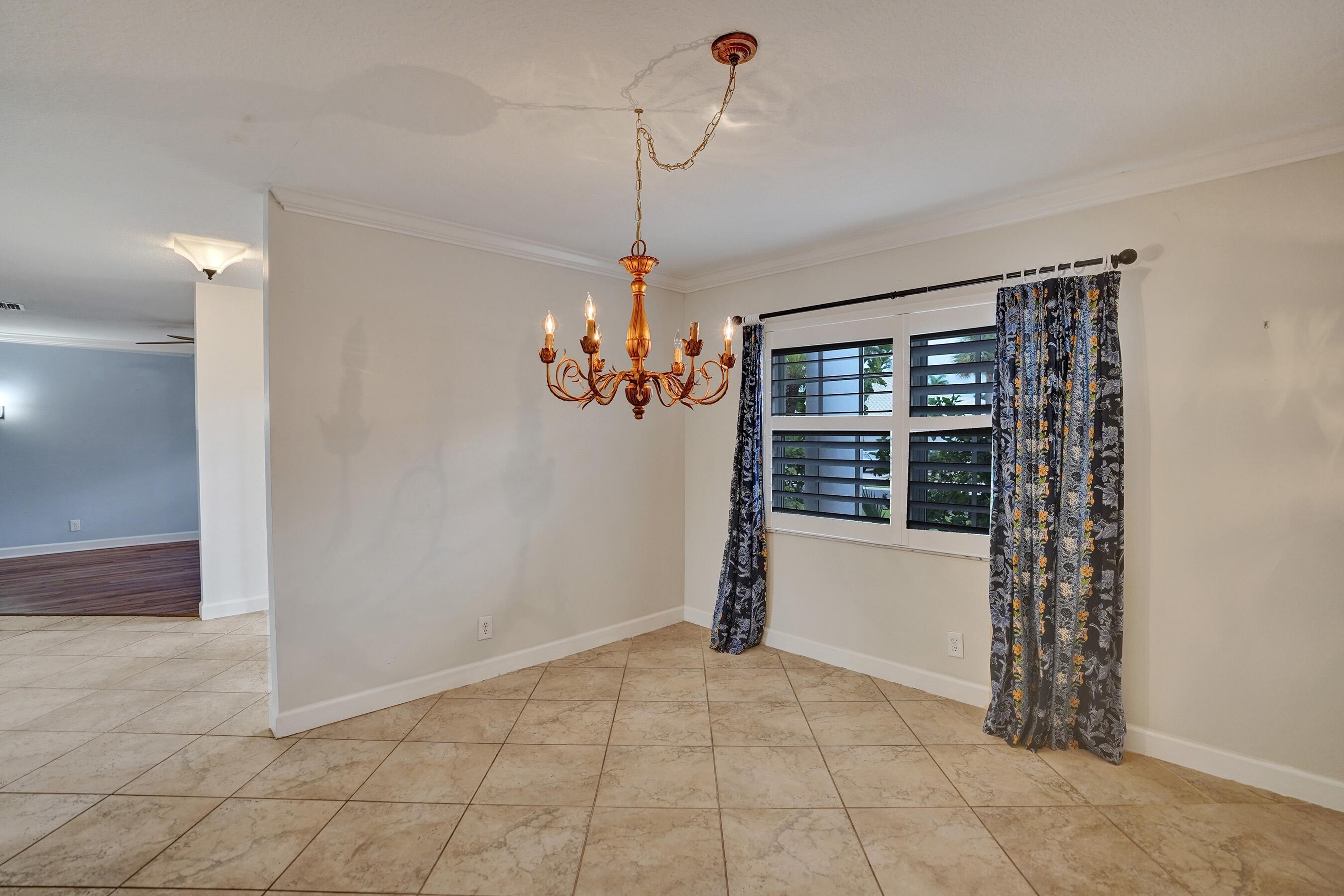 BOYNTON WATERS - Residential