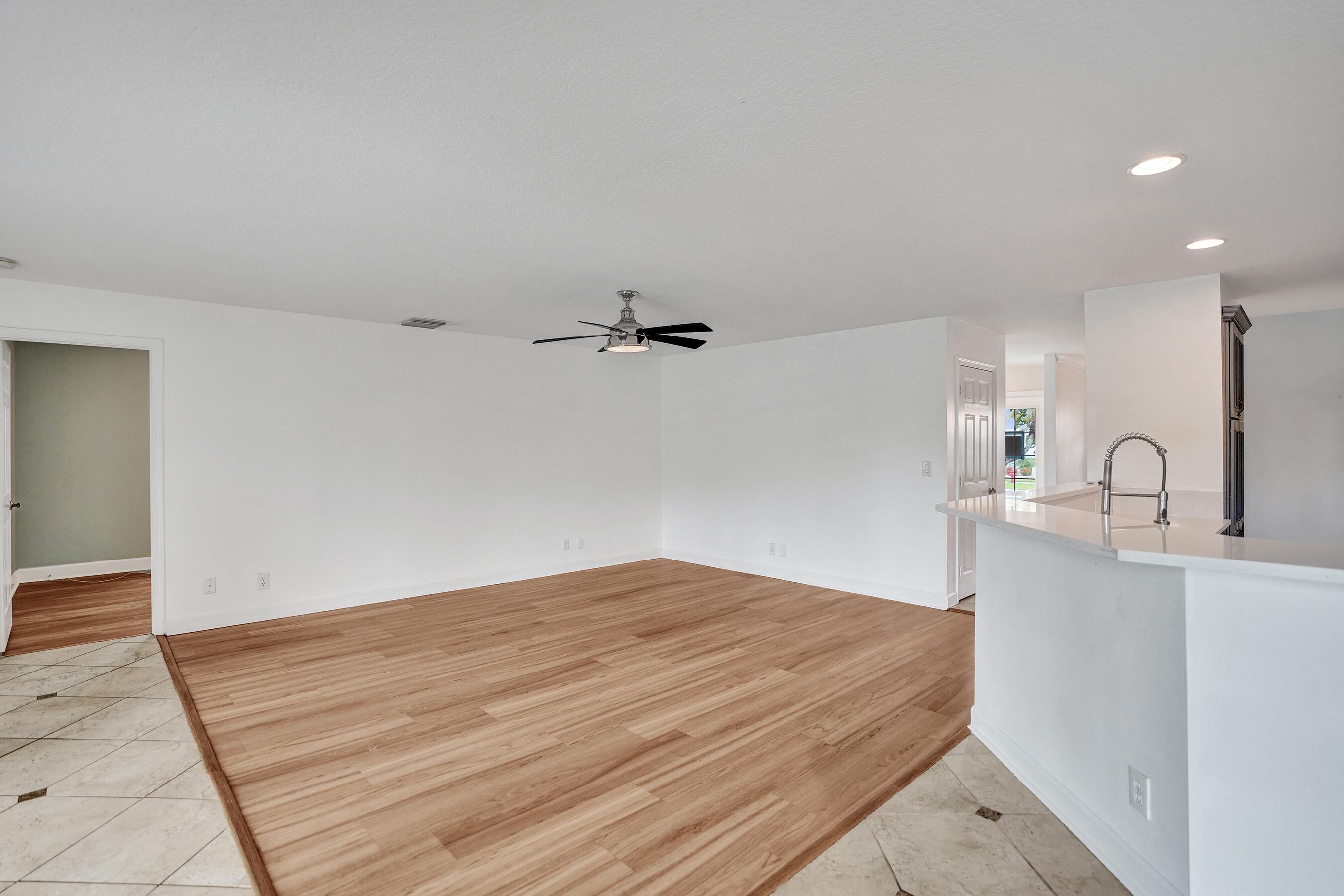 BOYNTON WATERS - Residential