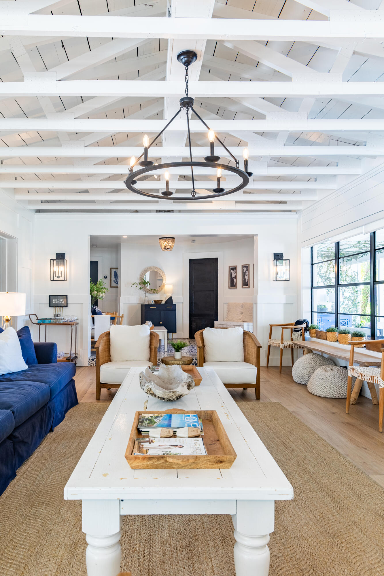 FOREST HILLS - Residential Lease