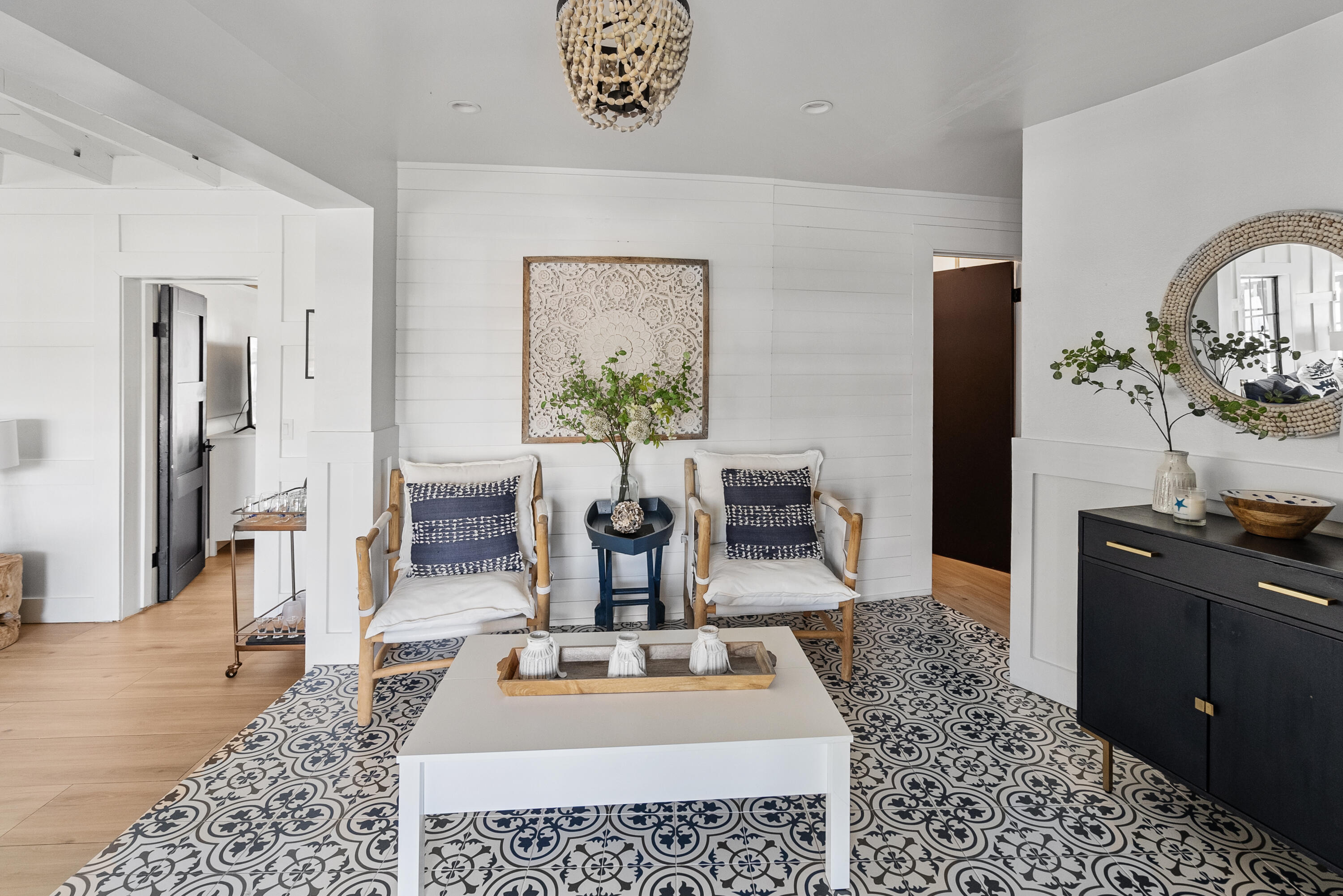 FOREST HILLS - Residential Lease