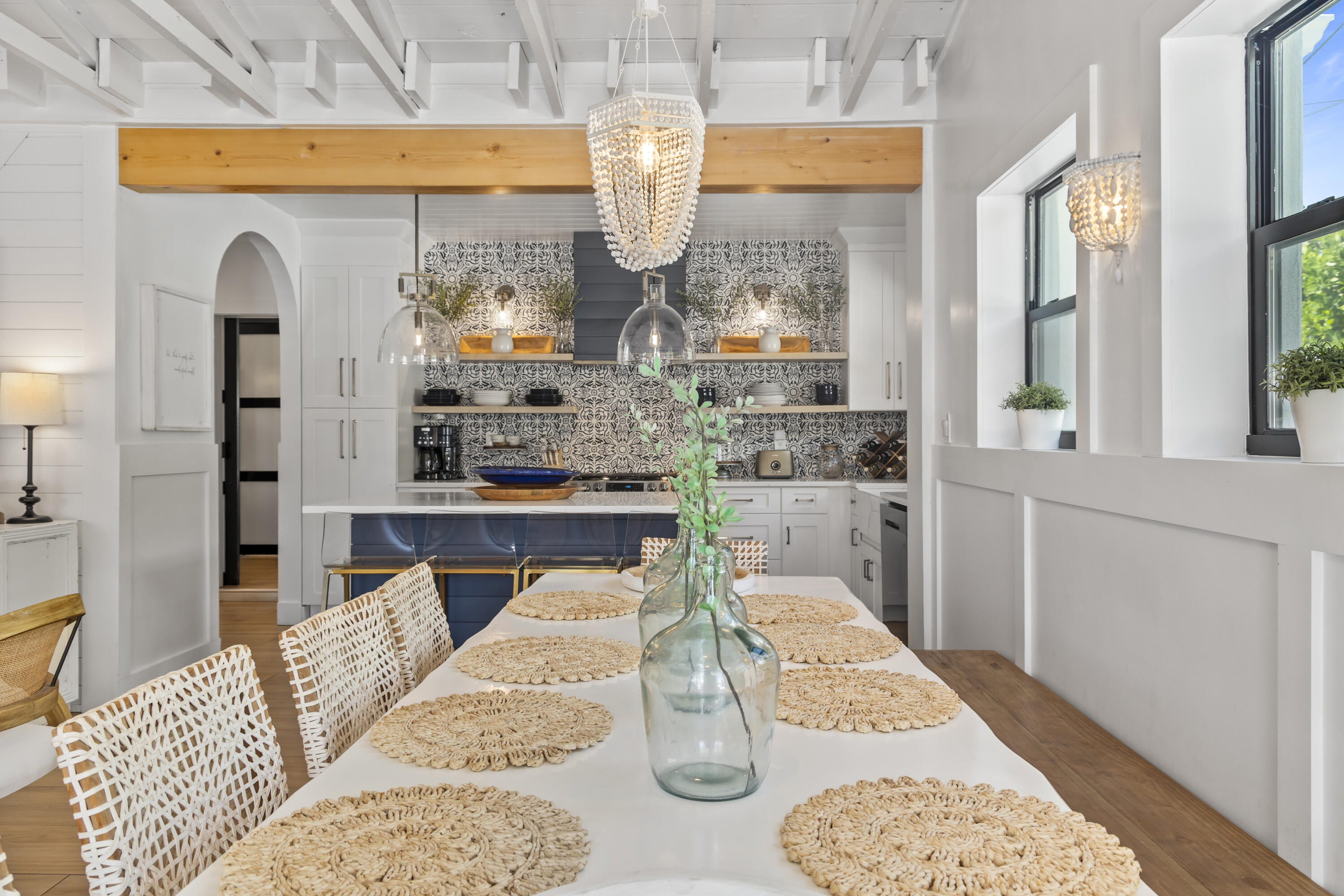 FOREST HILLS - Residential Lease