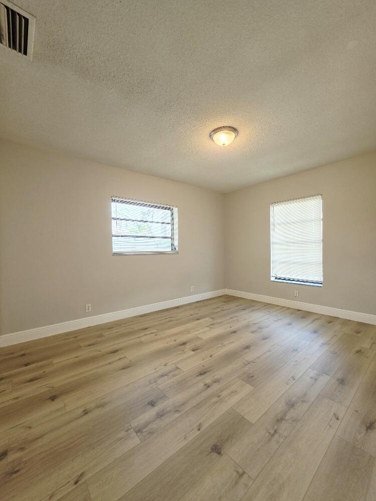 DEERFIELD BEACH ESTATES - Residential