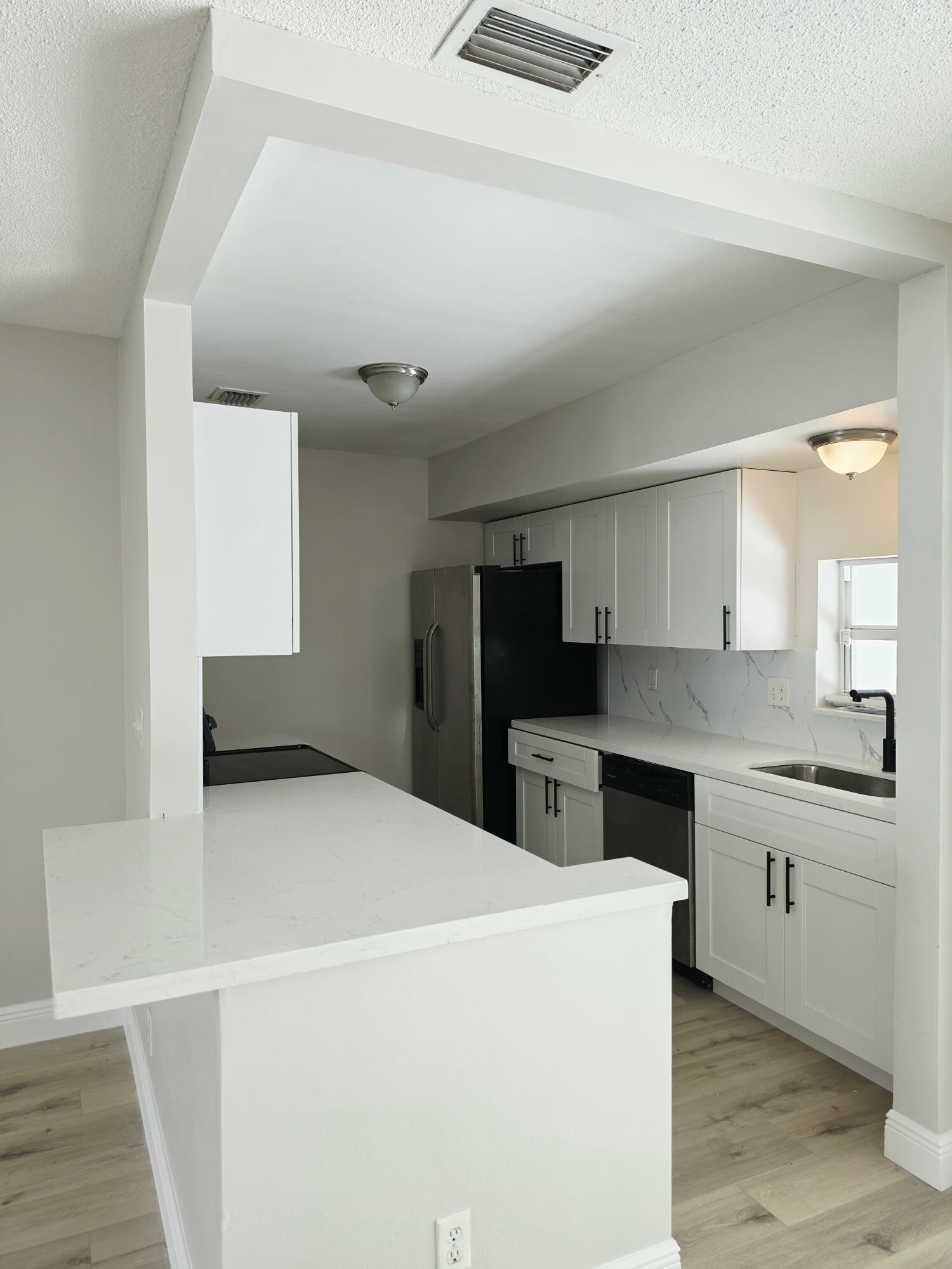 DEERFIELD BEACH ESTATES - Residential