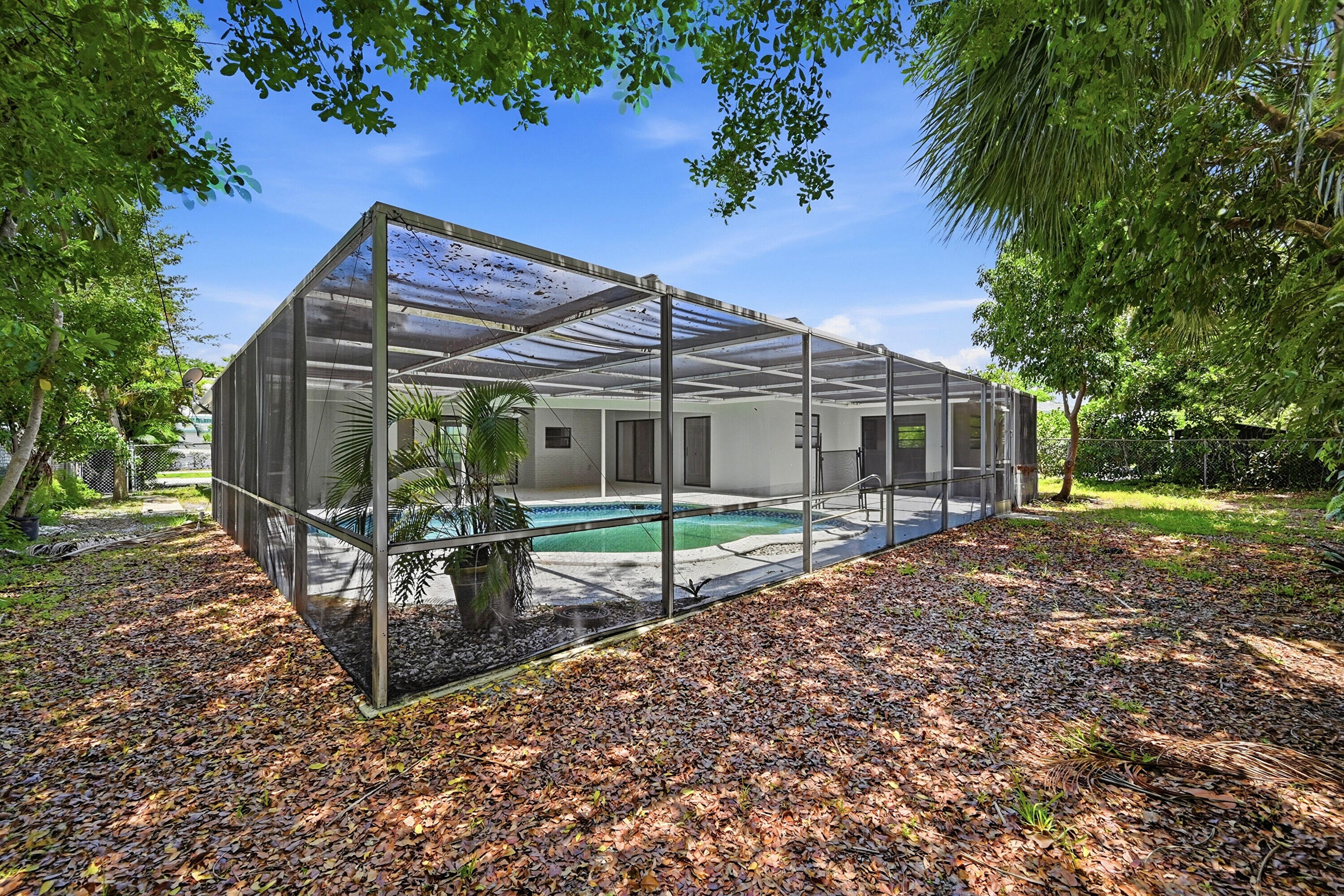 DEERFIELD BEACH ESTATES - Residential