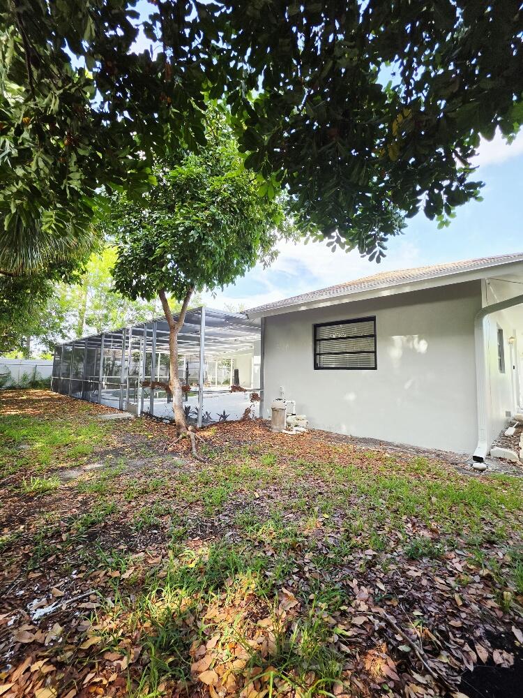 DEERFIELD BEACH ESTATES - Residential