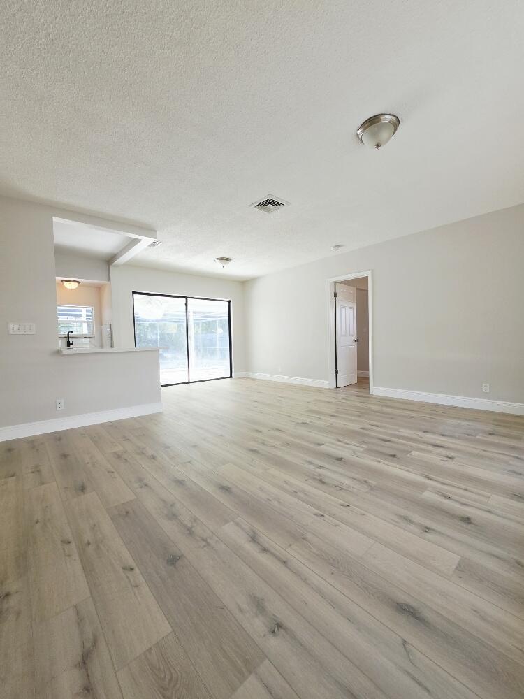 DEERFIELD BEACH ESTATES - Residential