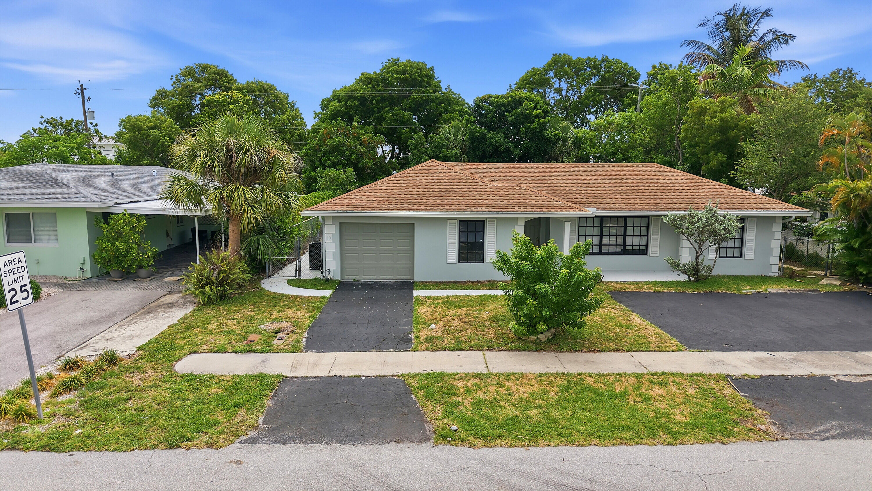 DEERFIELD BEACH ESTATES - Residential