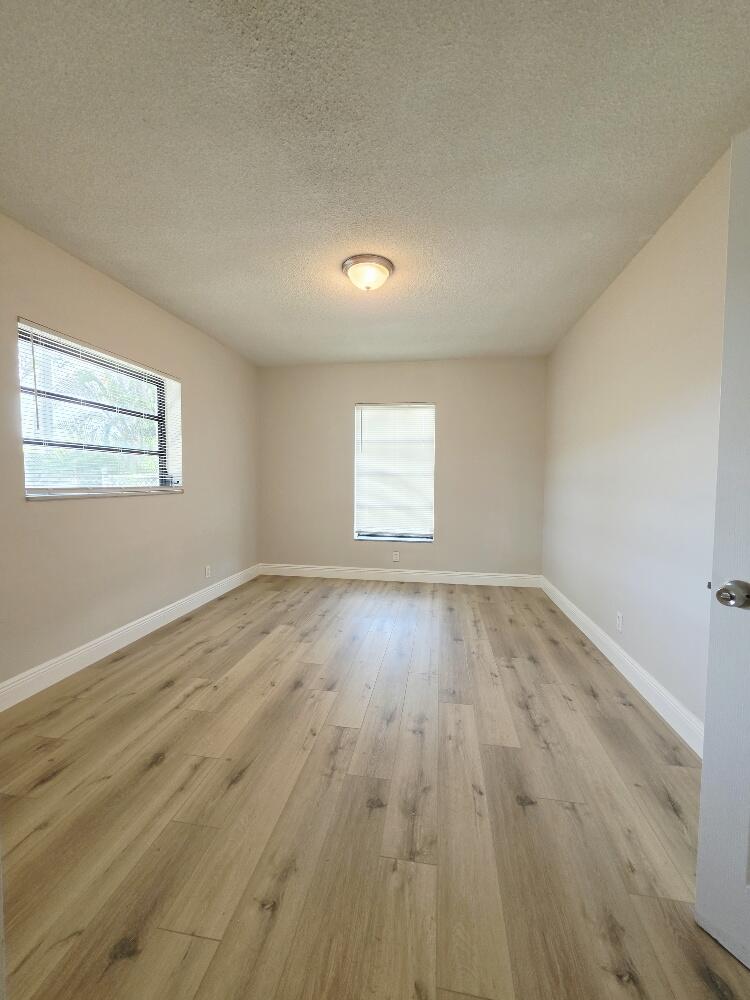 DEERFIELD BEACH ESTATES - Residential