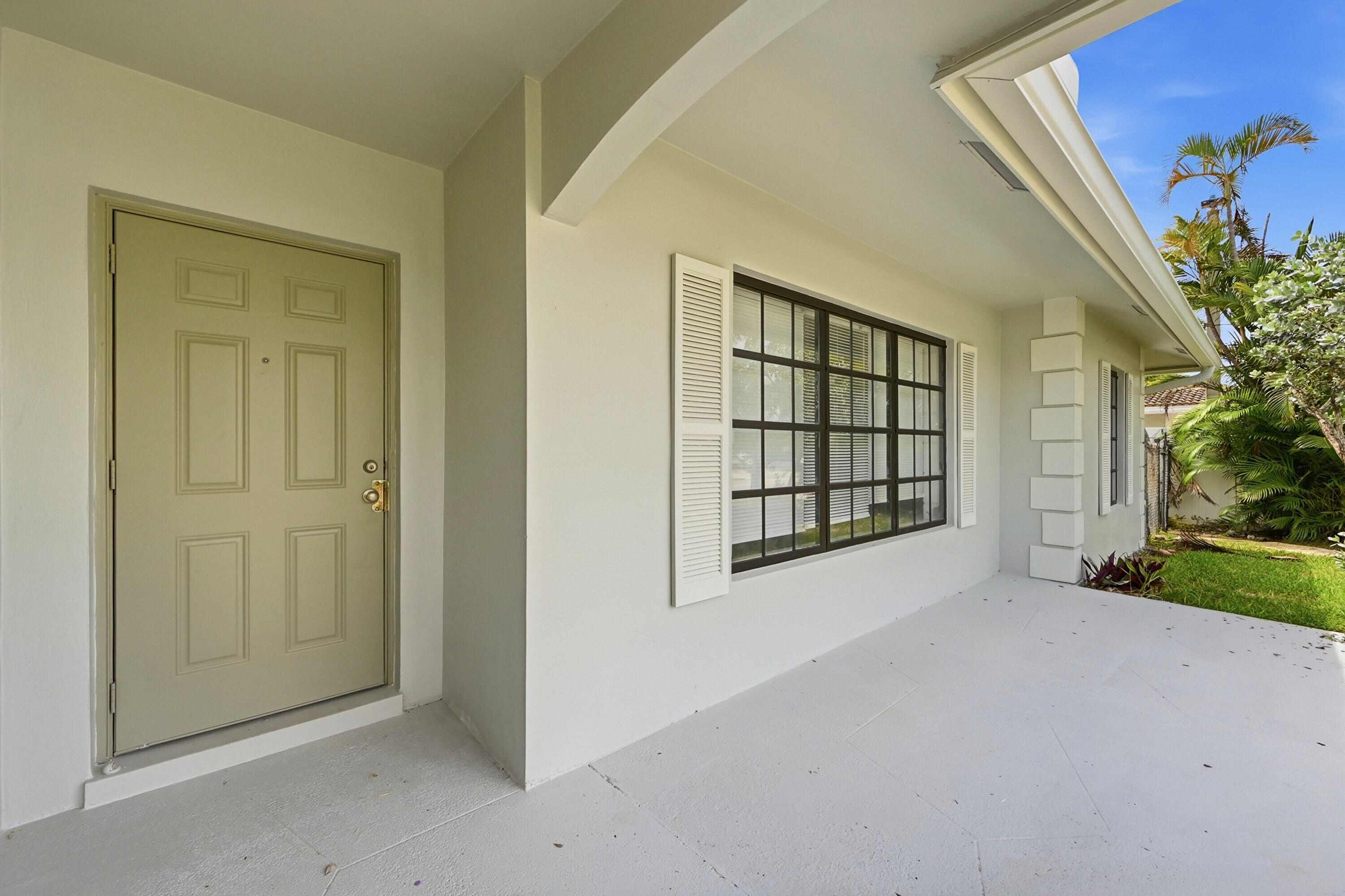 DEERFIELD BEACH ESTATES - Residential