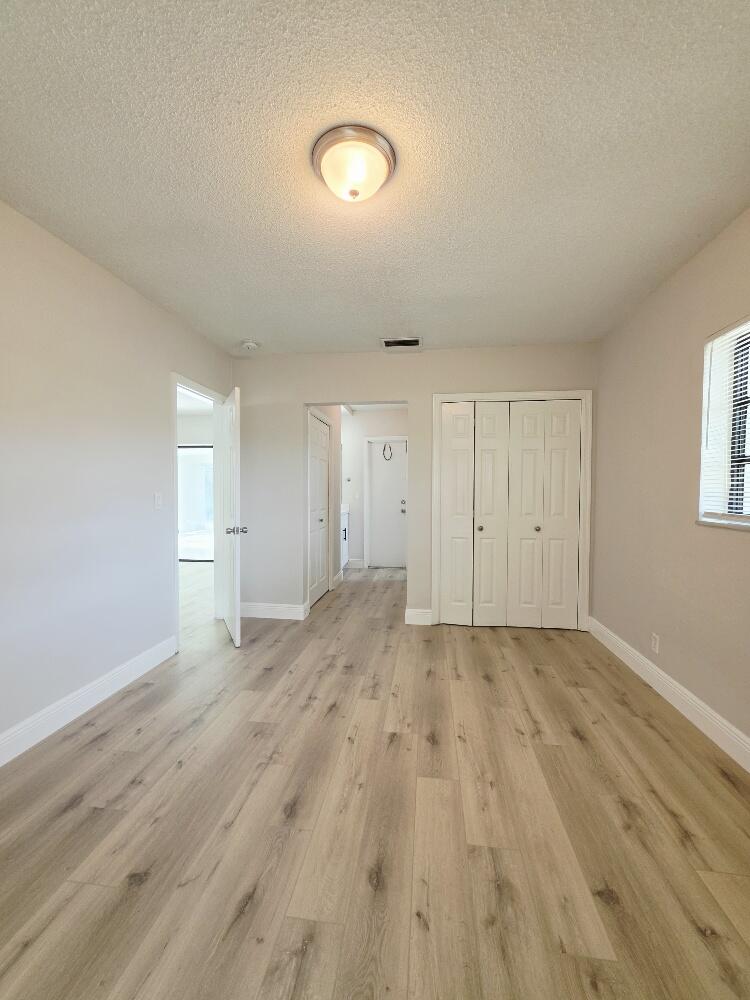 DEERFIELD BEACH ESTATES - Residential