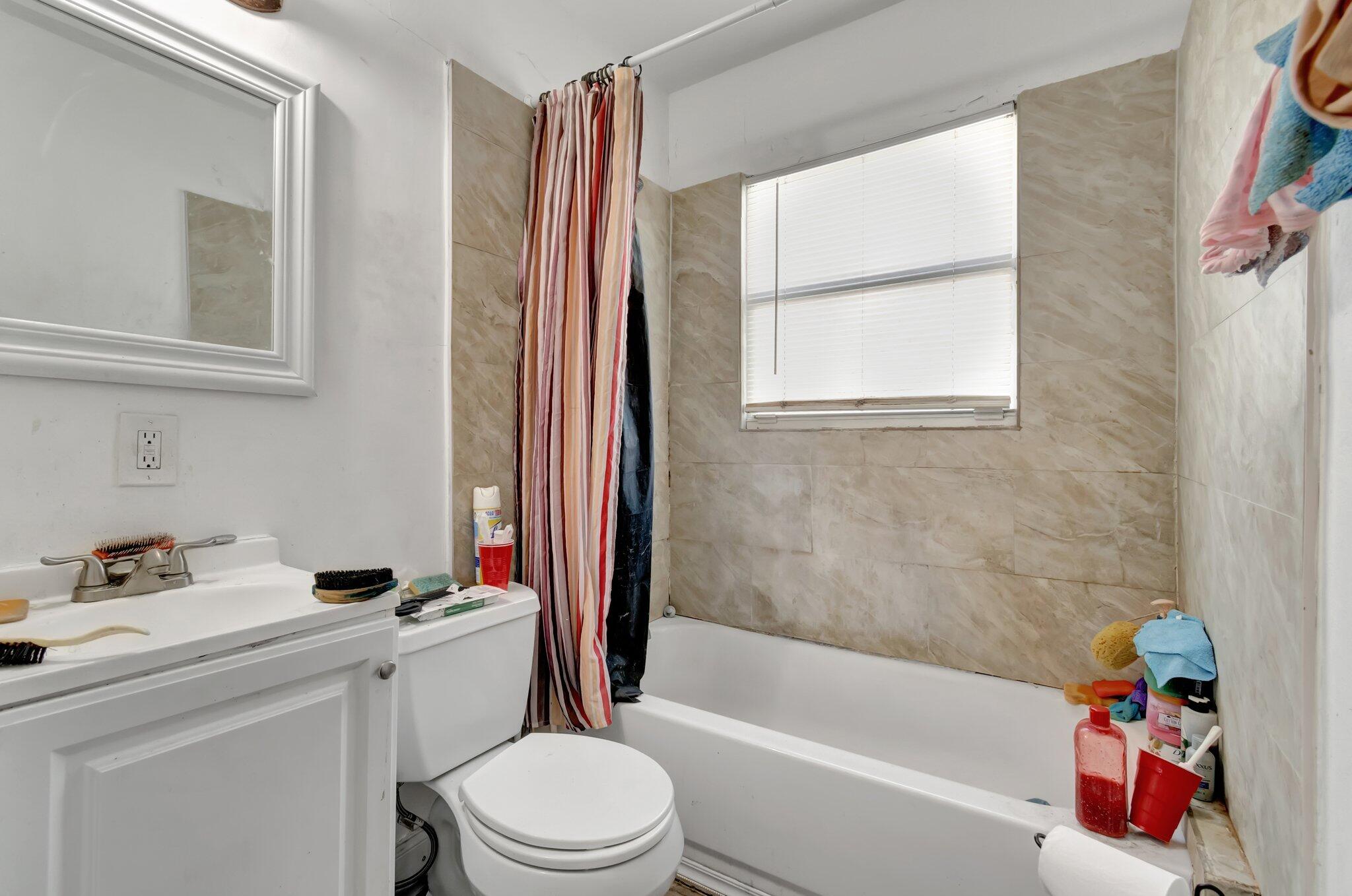 WASHINGTON HEIGHTS - Residential Income
