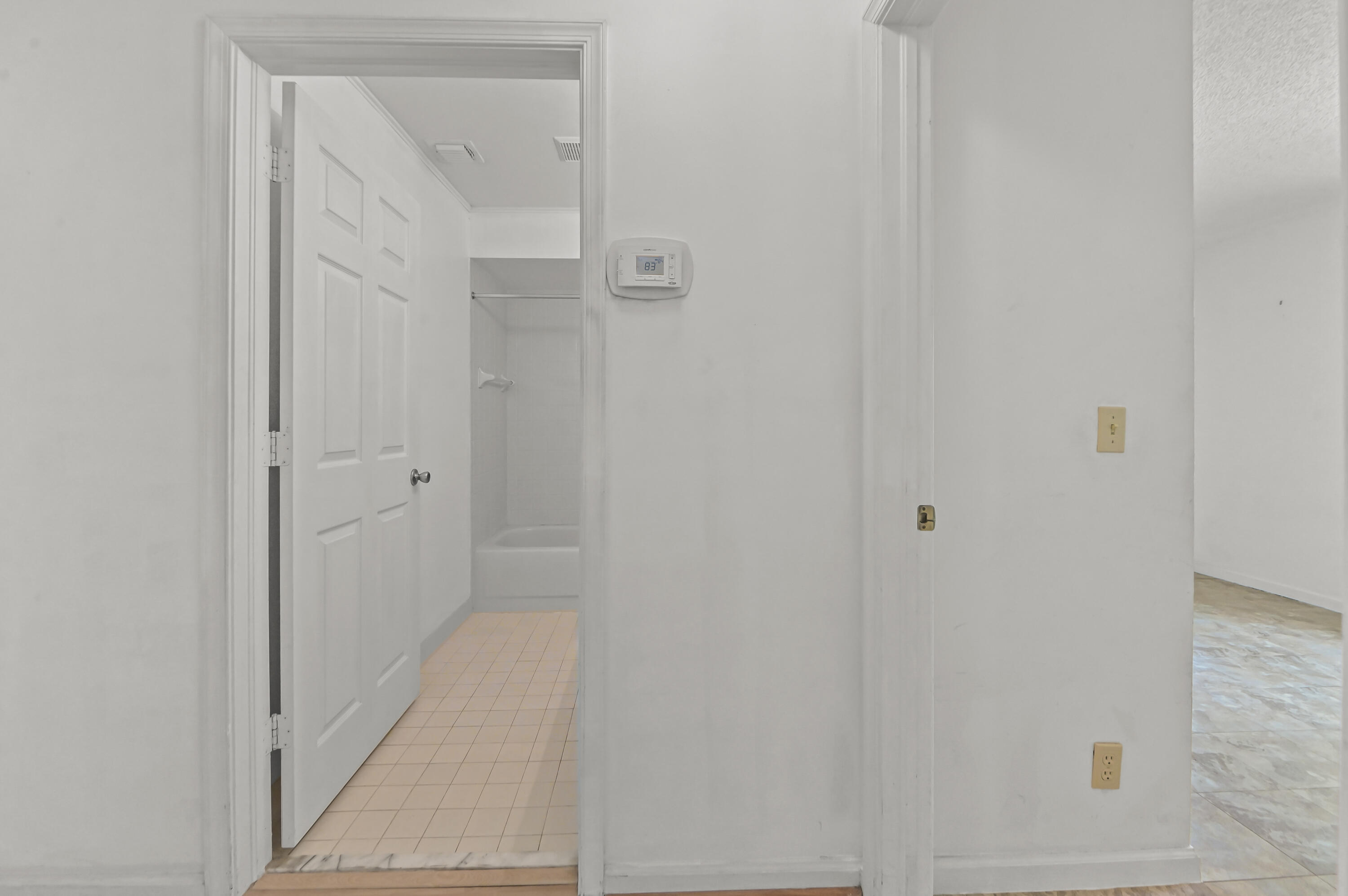 TRADEWINDS AT DOS LAGOS - Residential