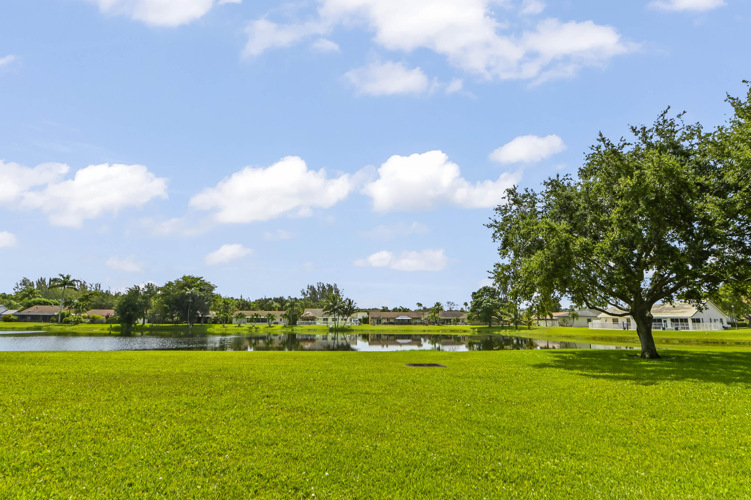 TRADEWINDS AT DOS LAGOS - Residential