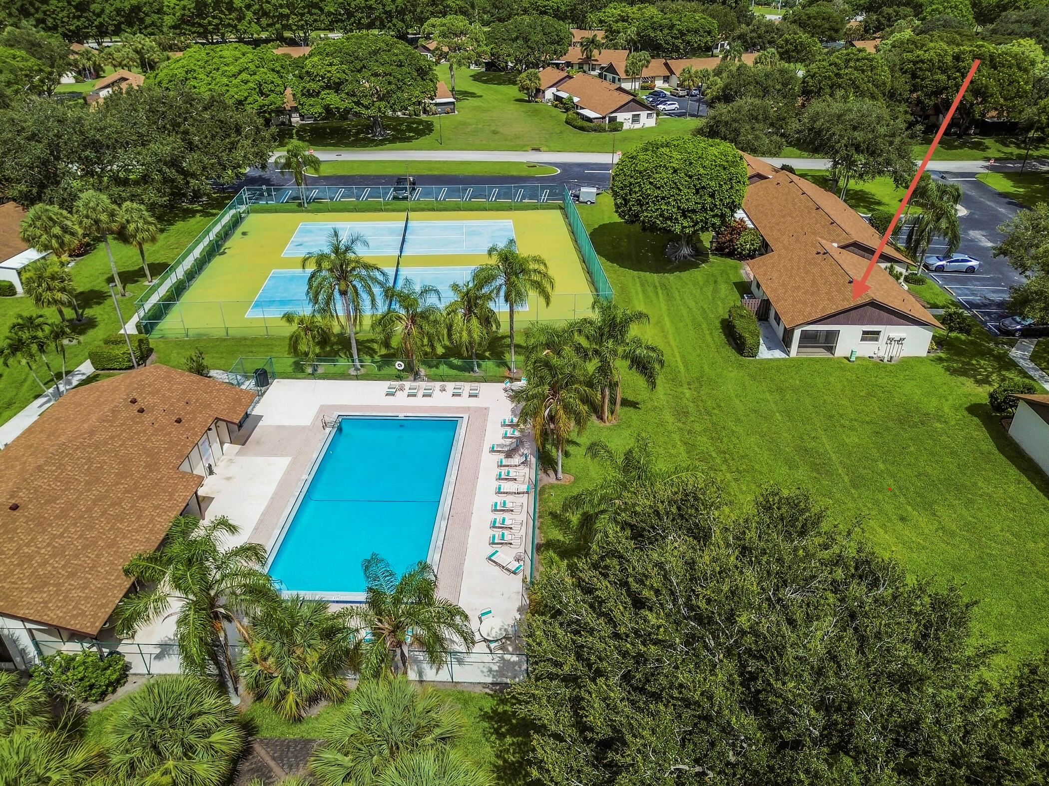 TRADEWINDS AT DOS LAGOS - Residential