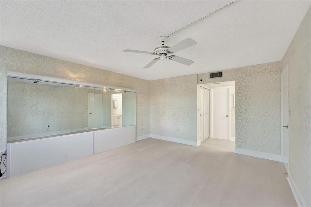 PARK PLACE CONDOMINIUM NO FIVE - Residential