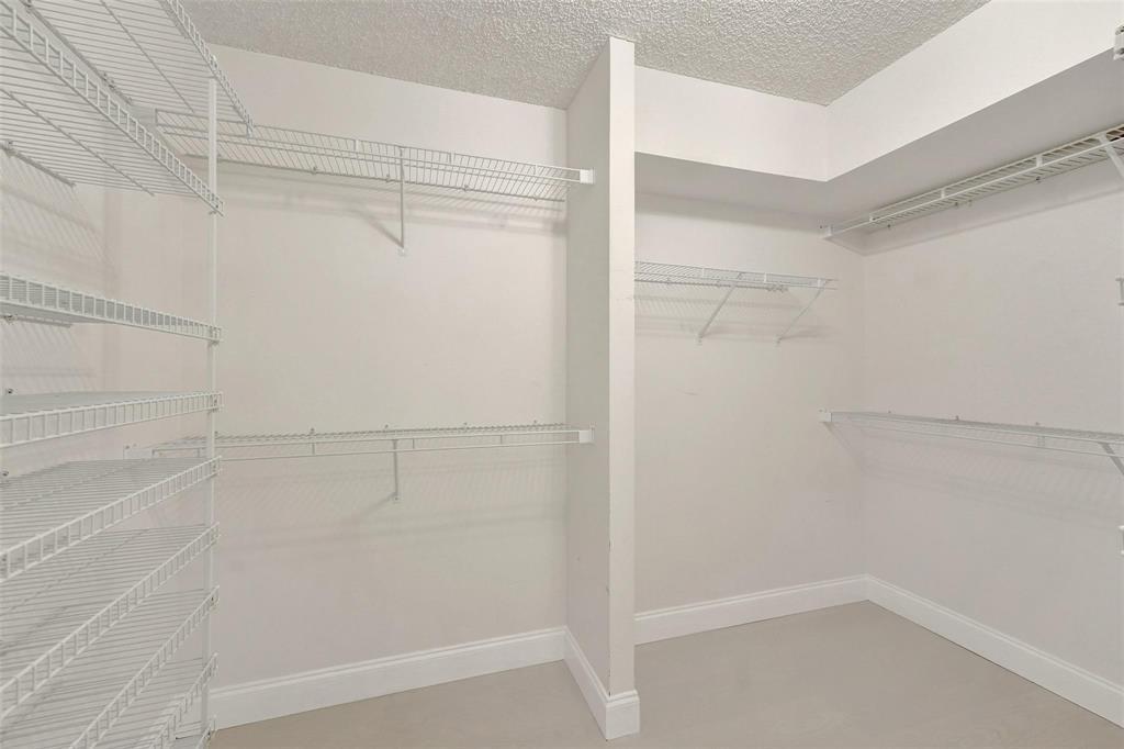 PARK PLACE CONDOMINIUM NO FIVE - Residential