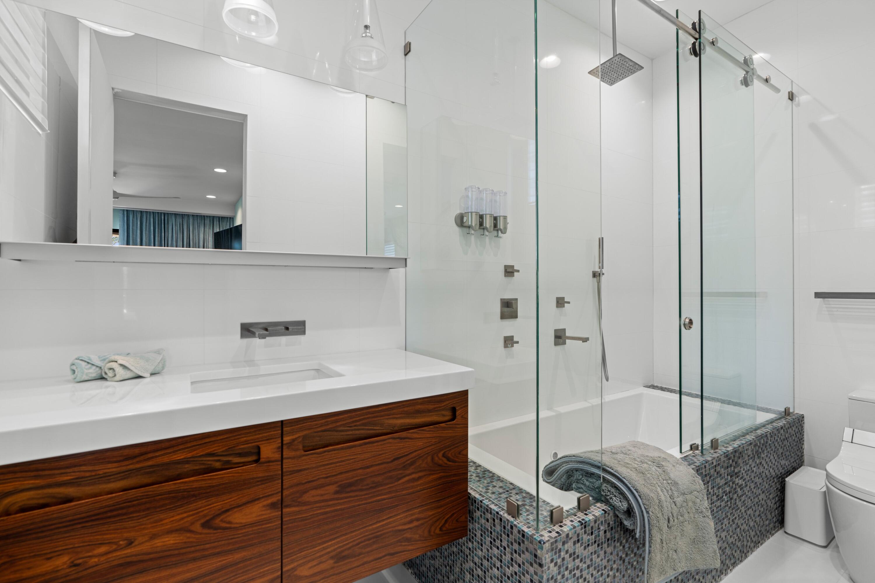 MIZNER LAKE ESTATES - Residential