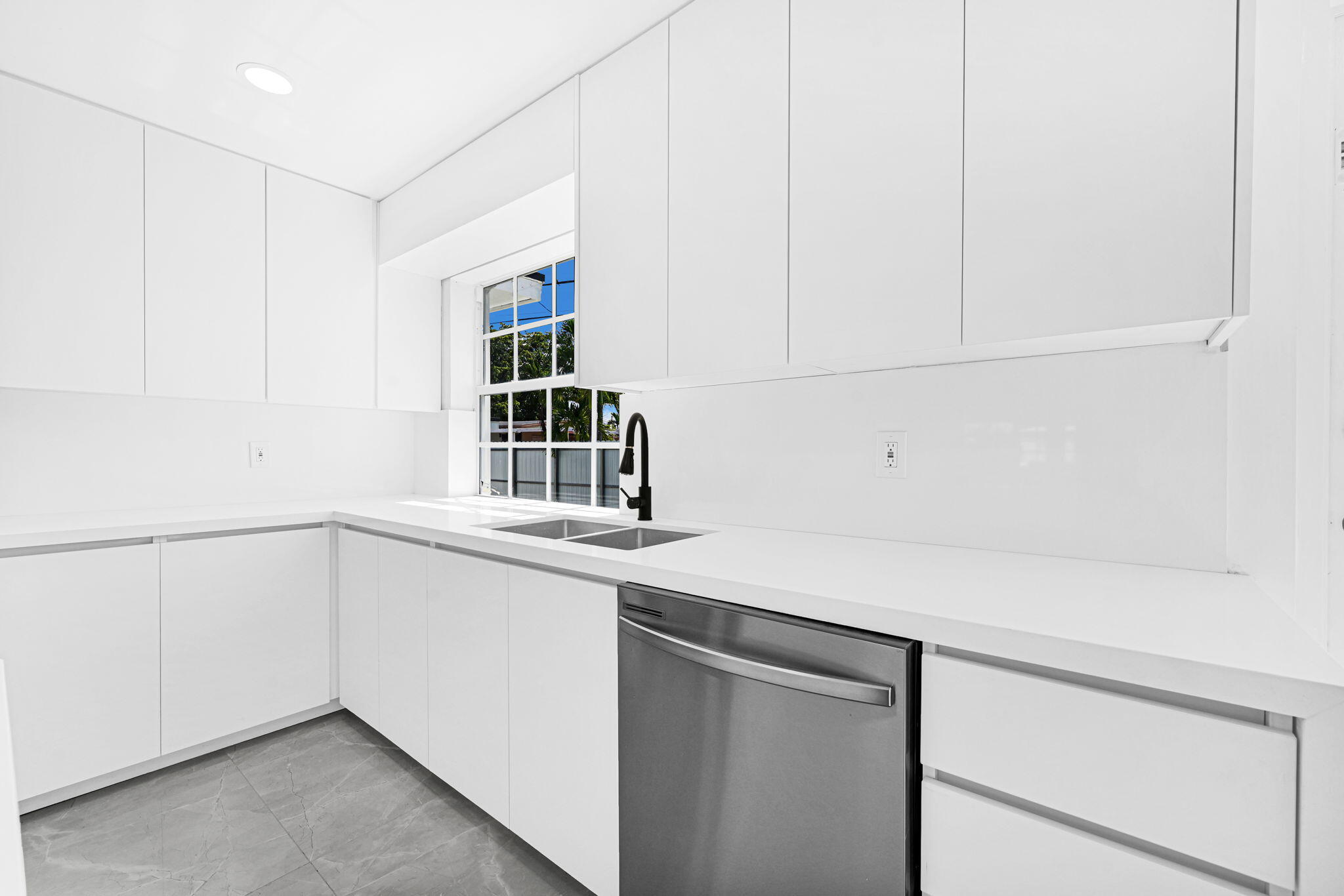 WESTWOOD LAKE 2ND ADDN - Residential
