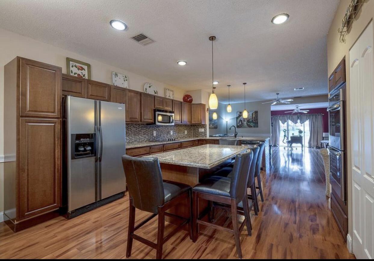 BOCA GARDENS 3 - Residential Lease