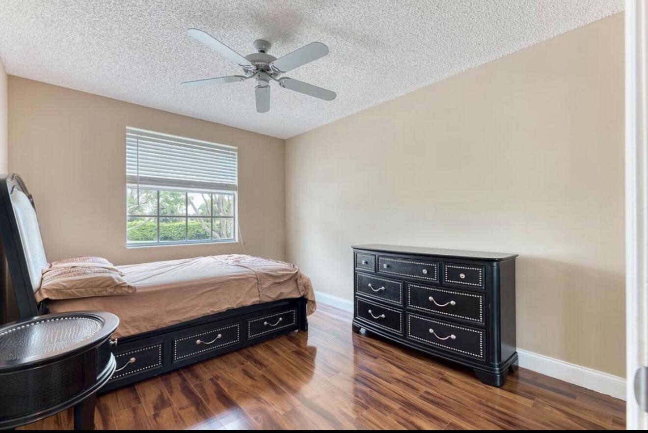 BOCA GARDENS 3 - Residential Lease