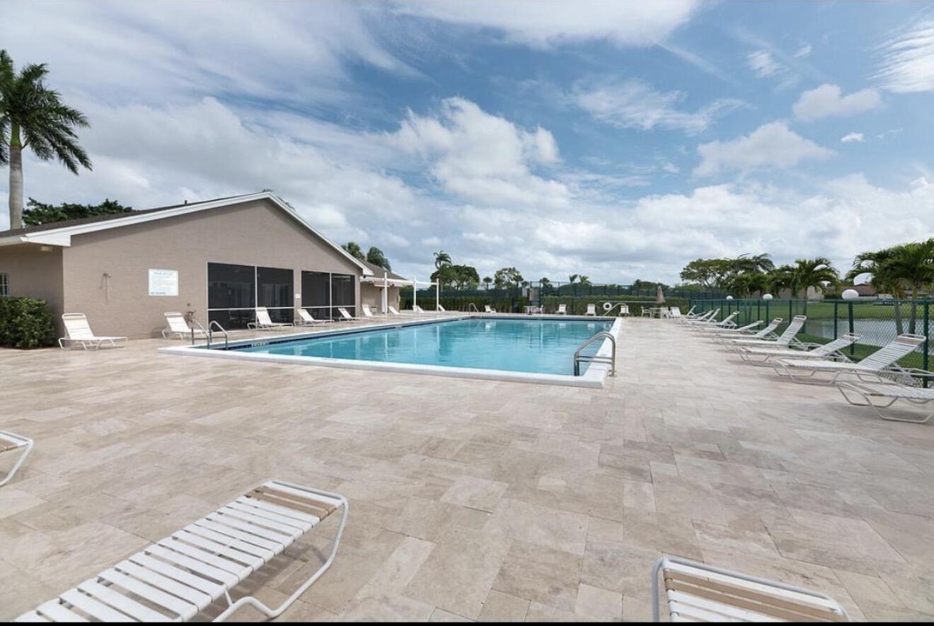 BOCA GARDENS 3 - Residential Lease