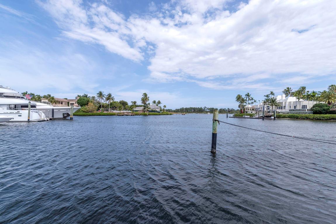 Admirals Cove - Residential