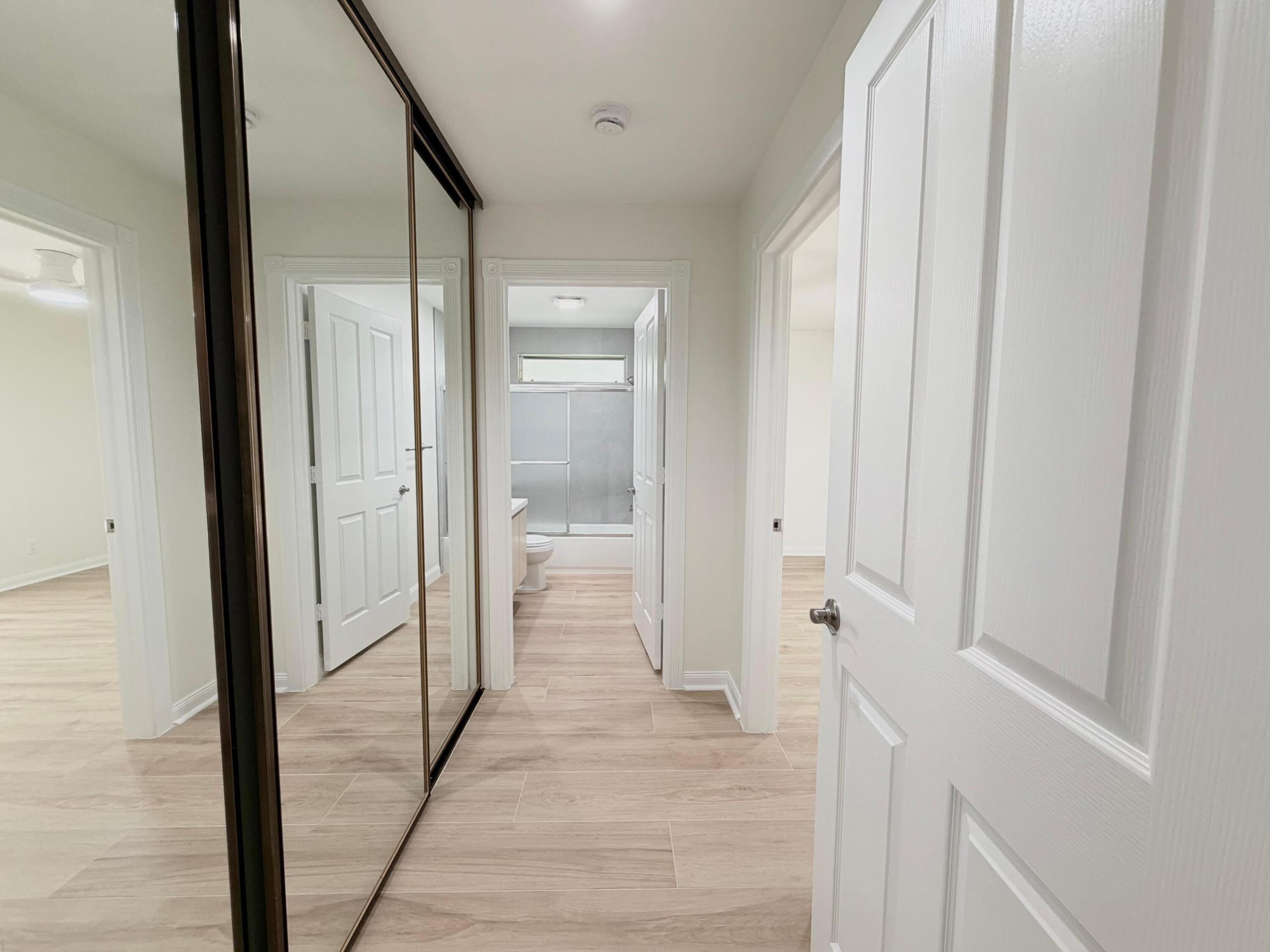OAKS-SUNTERRACE 3 - Residential Lease
