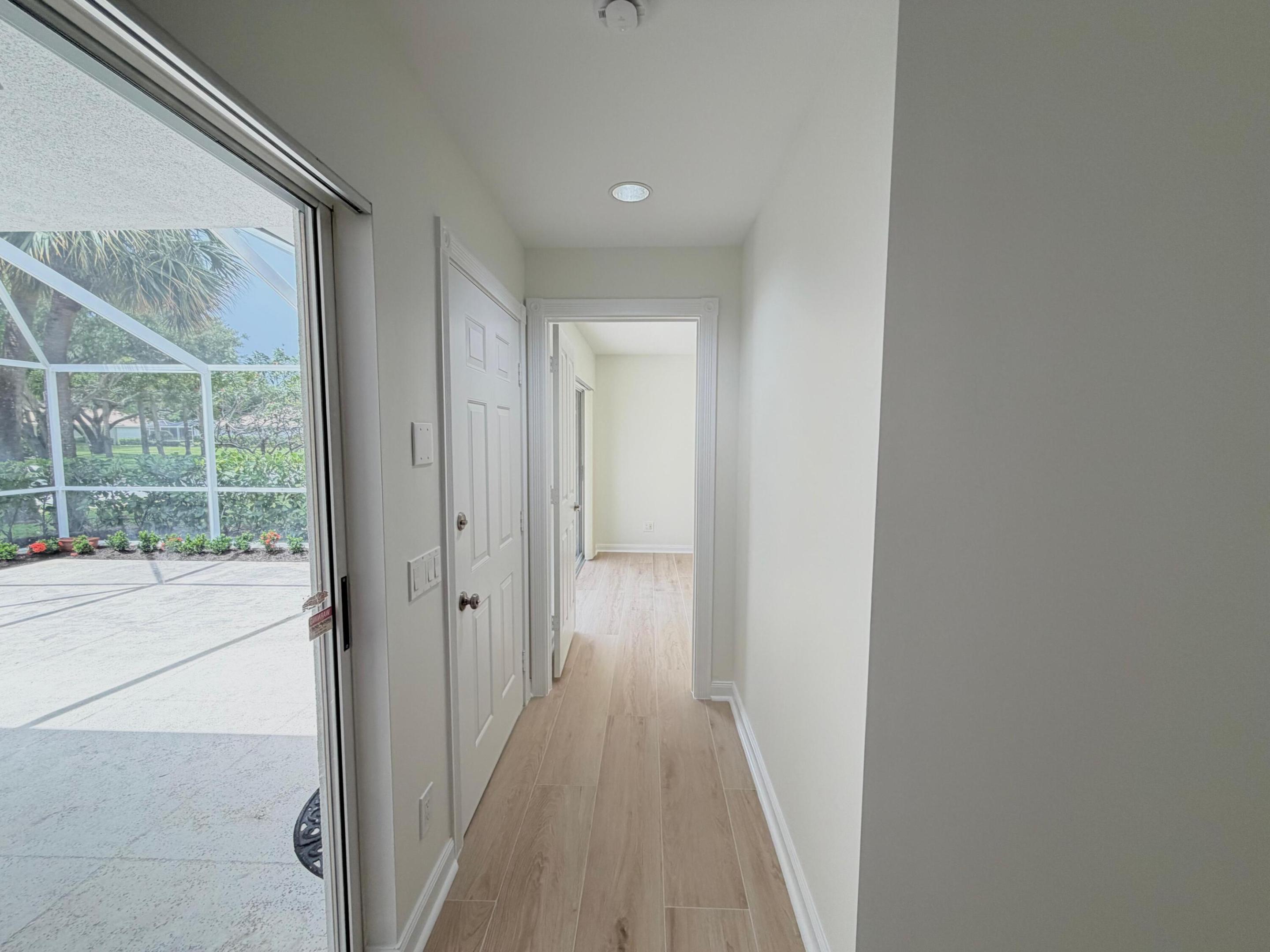 OAKS-SUNTERRACE 3 - Residential Lease