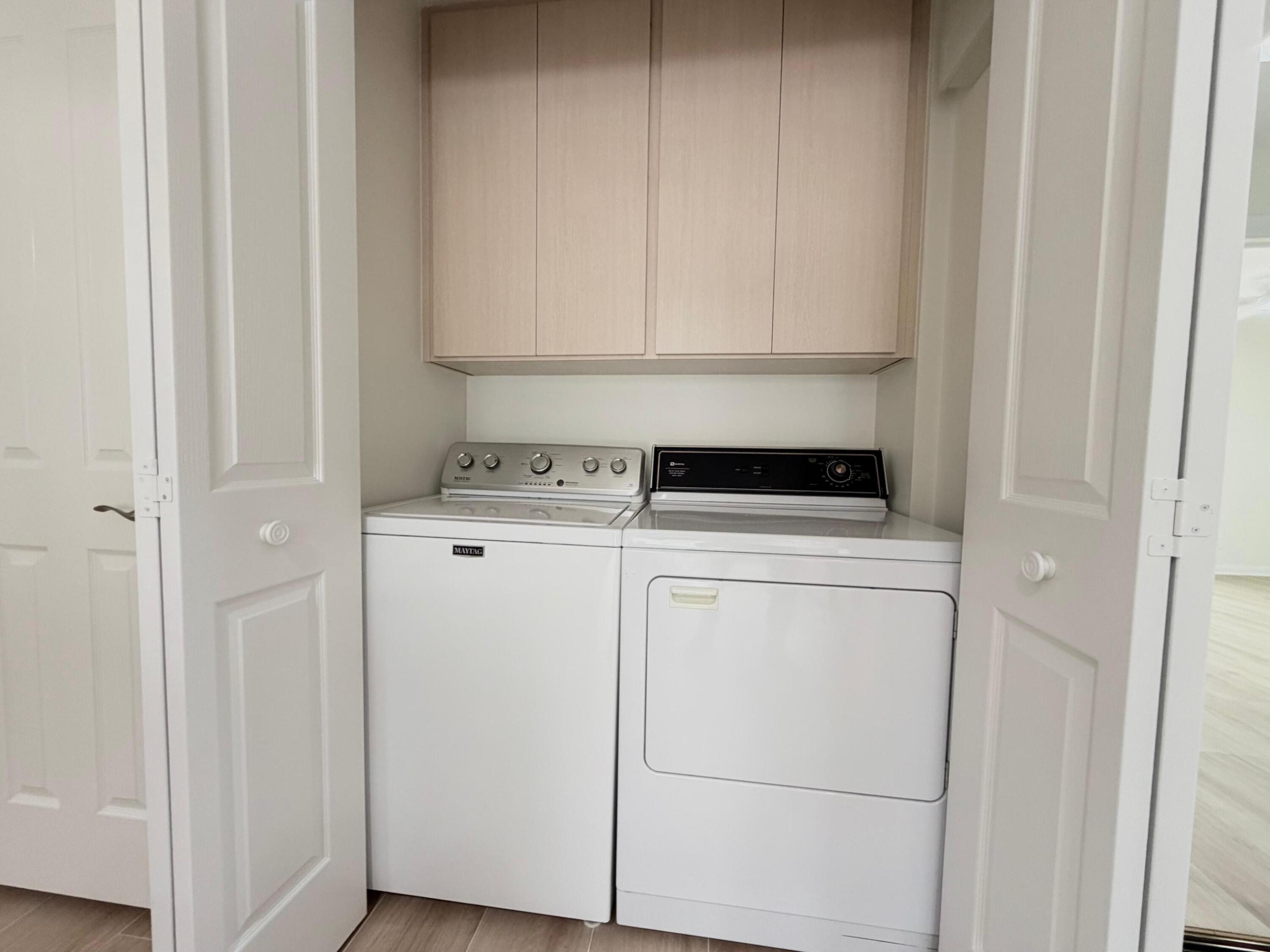 OAKS-SUNTERRACE 3 - Residential Lease