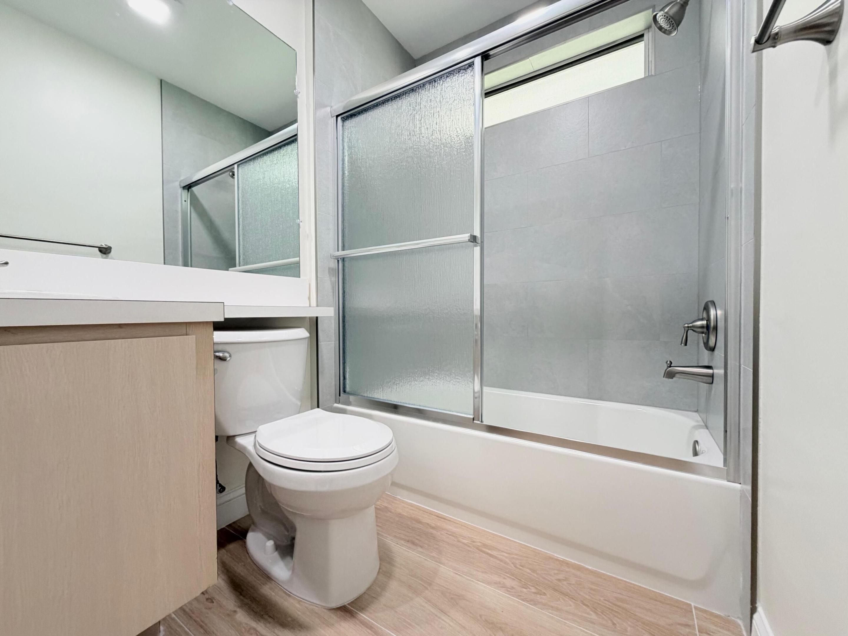 OAKS-SUNTERRACE 3 - Residential Lease
