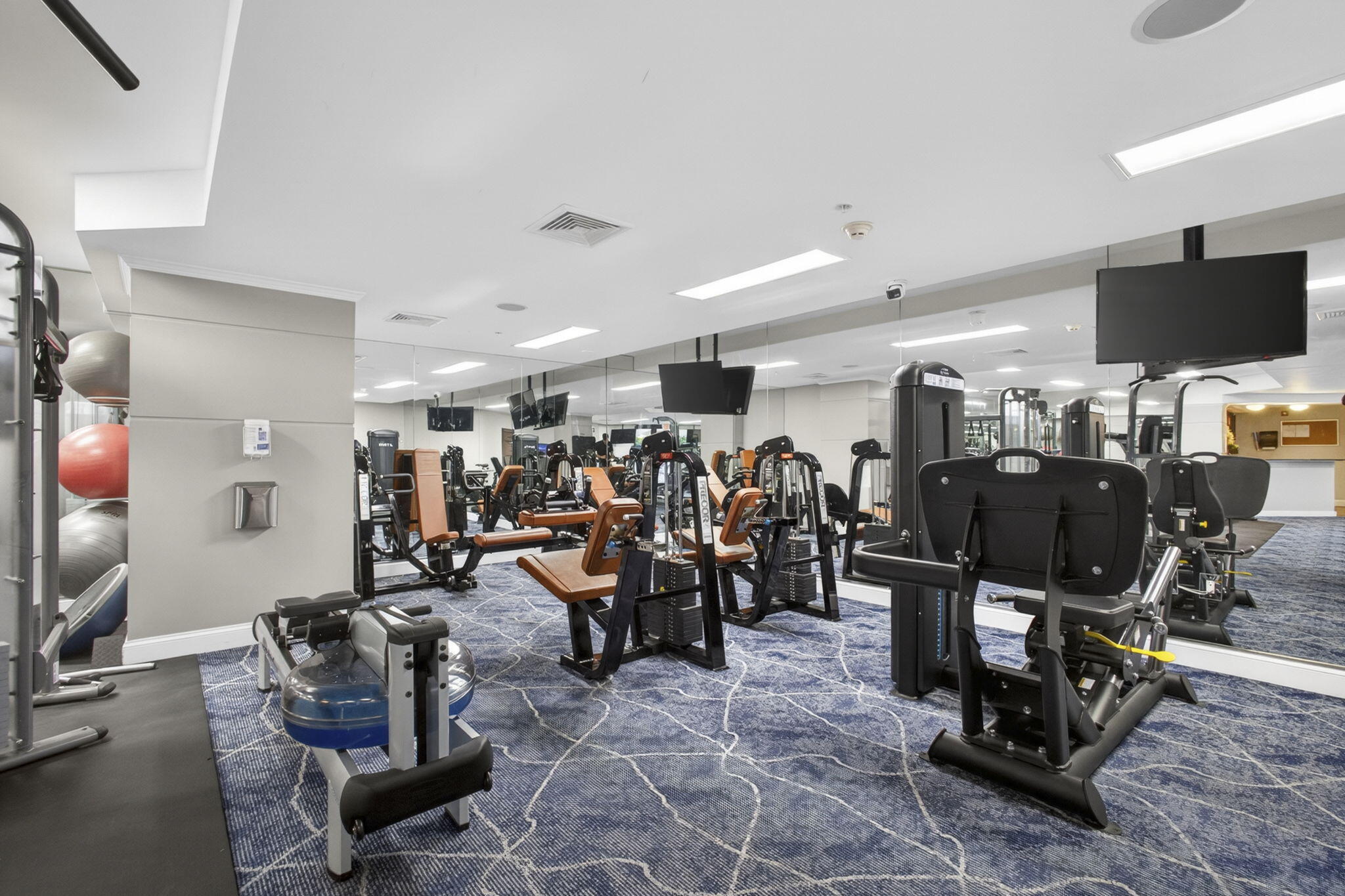 ONE CITY PLAZA CONDO - Residential
