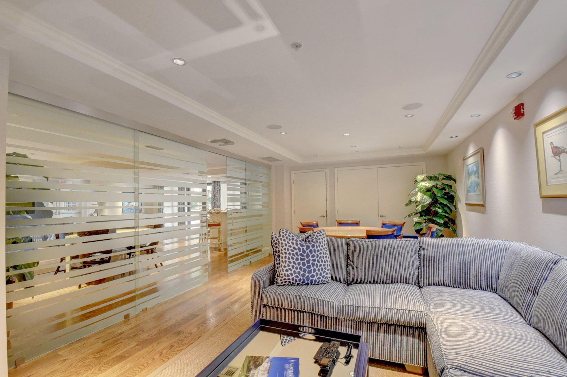 ONE CITY PLAZA CONDO - Residential